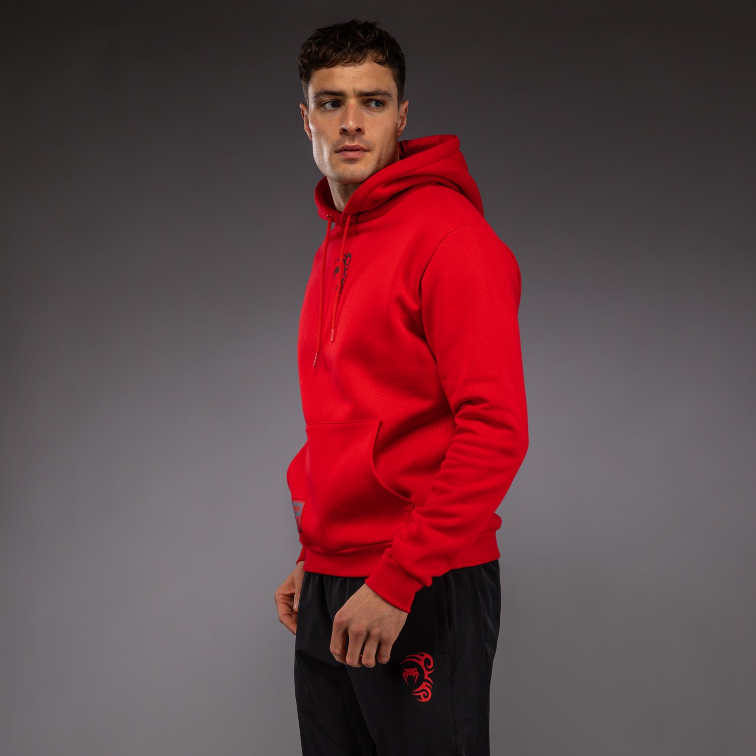 venum-x-mike-tyson-tiger-hoodie-intensivrot-tiefschwarz image 4