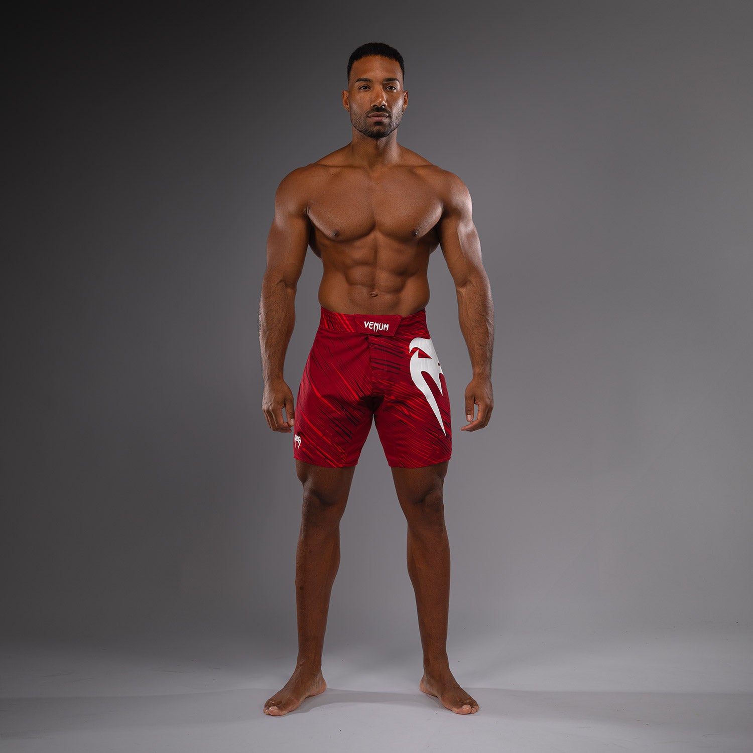 venum-rapid-light-fight-shorts-herren-cherry-red-lang image 1