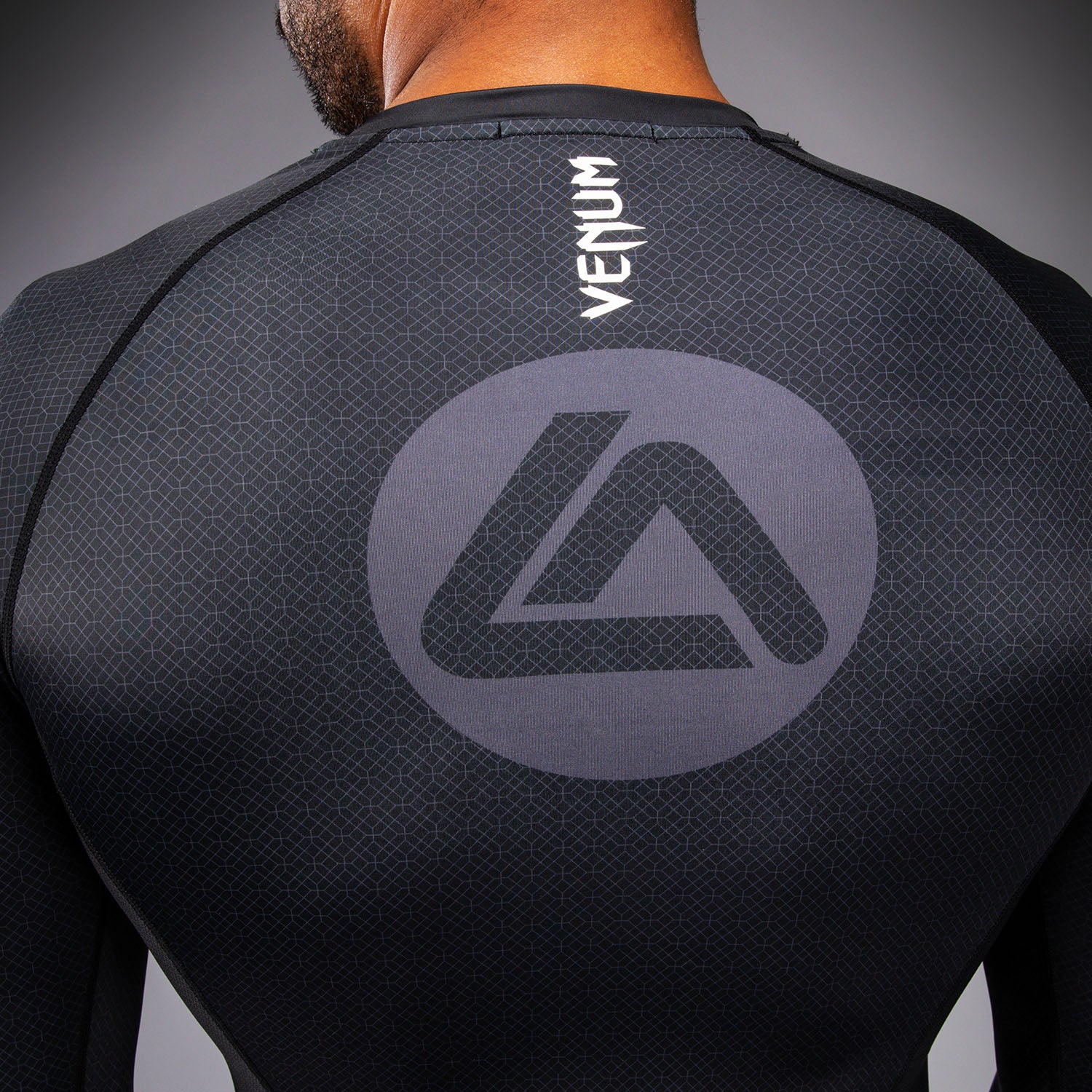 venum-x-roger-gracie-academy-langarm-rashguard-schwarz-herren image 6