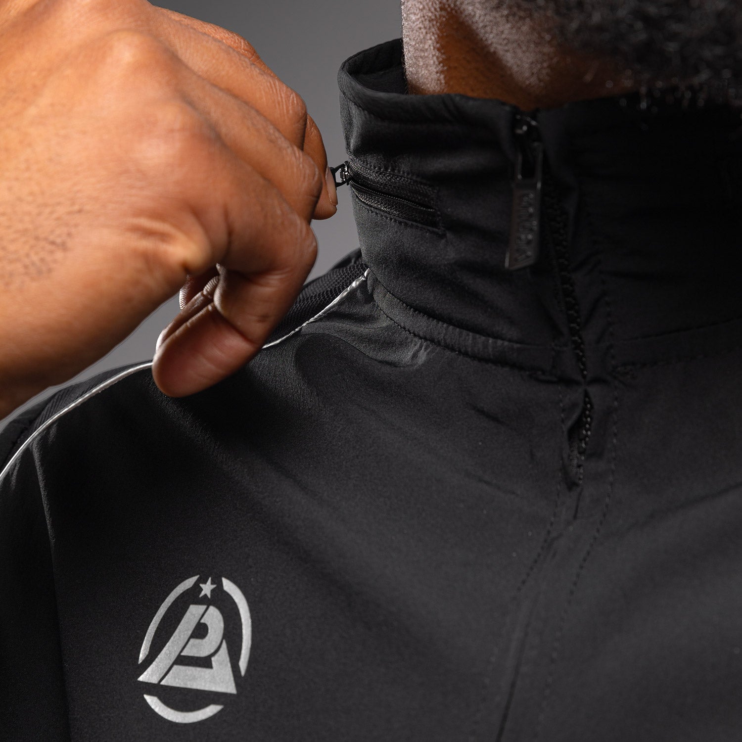 venum-x-polaris-track-jacket-schwarz-grau image 8