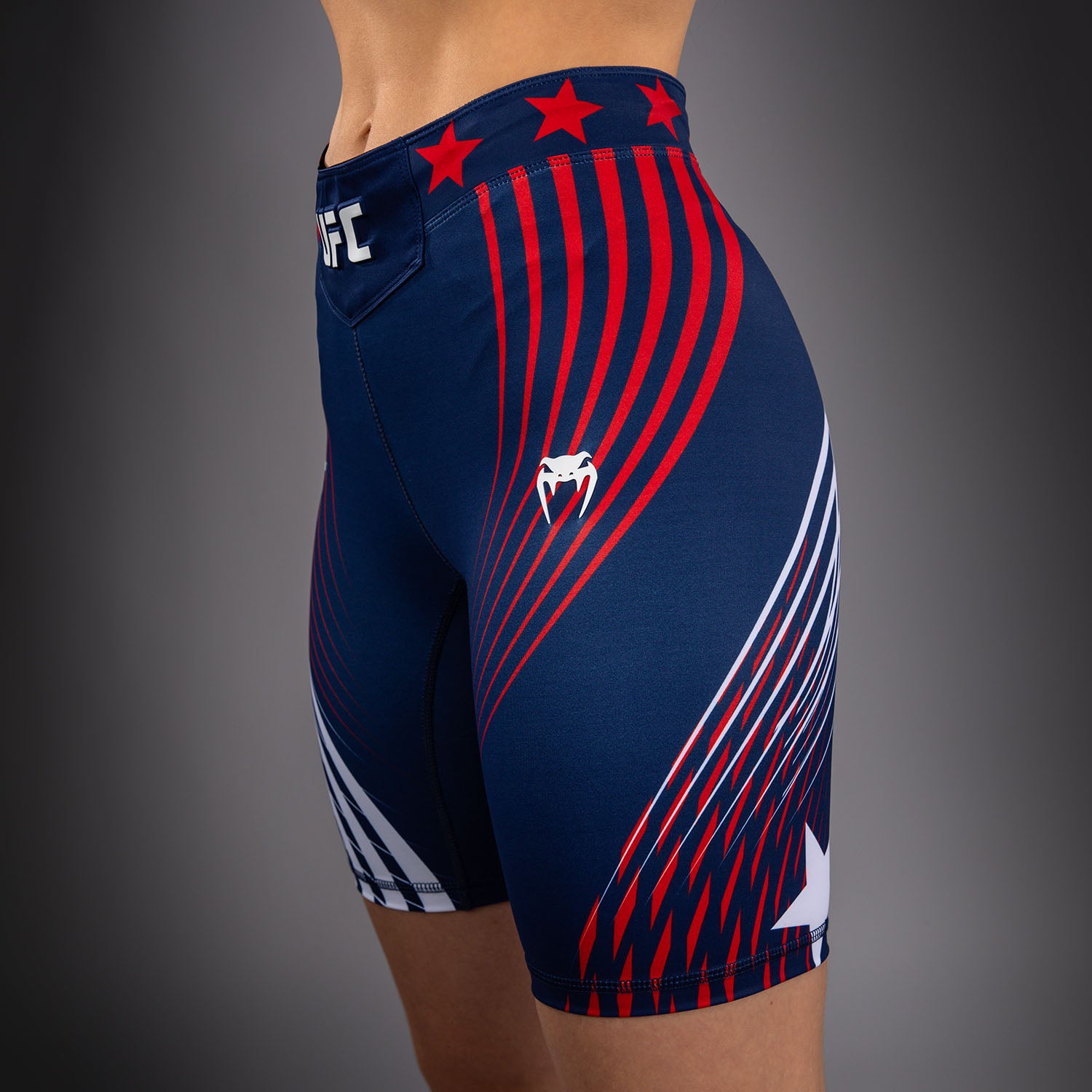 ufc-freedom-250-by-venum-authentic-vale-tudo-shorts-long-fit-damen-blau image 5