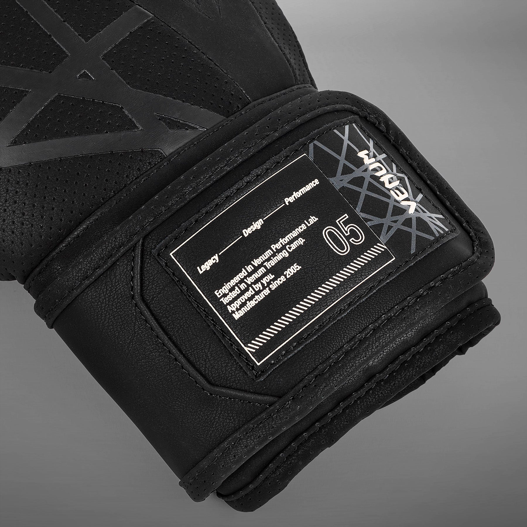 venum-tecmo-2-0-boxhandschuhe-schwarz image 4