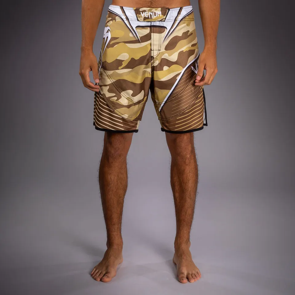 venum-camo-hero-fightshorts-hellbeige-braun image 1