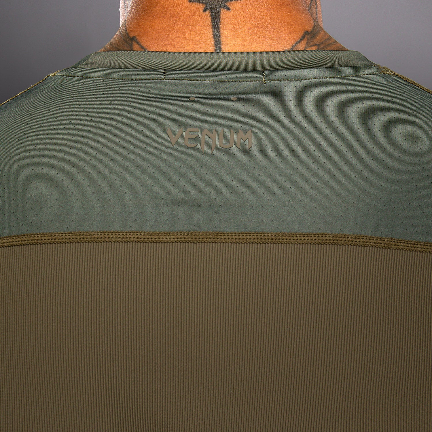venum-stealth-dry-tech-t-shirt-herren-khaki-dunkelgr-n image 6