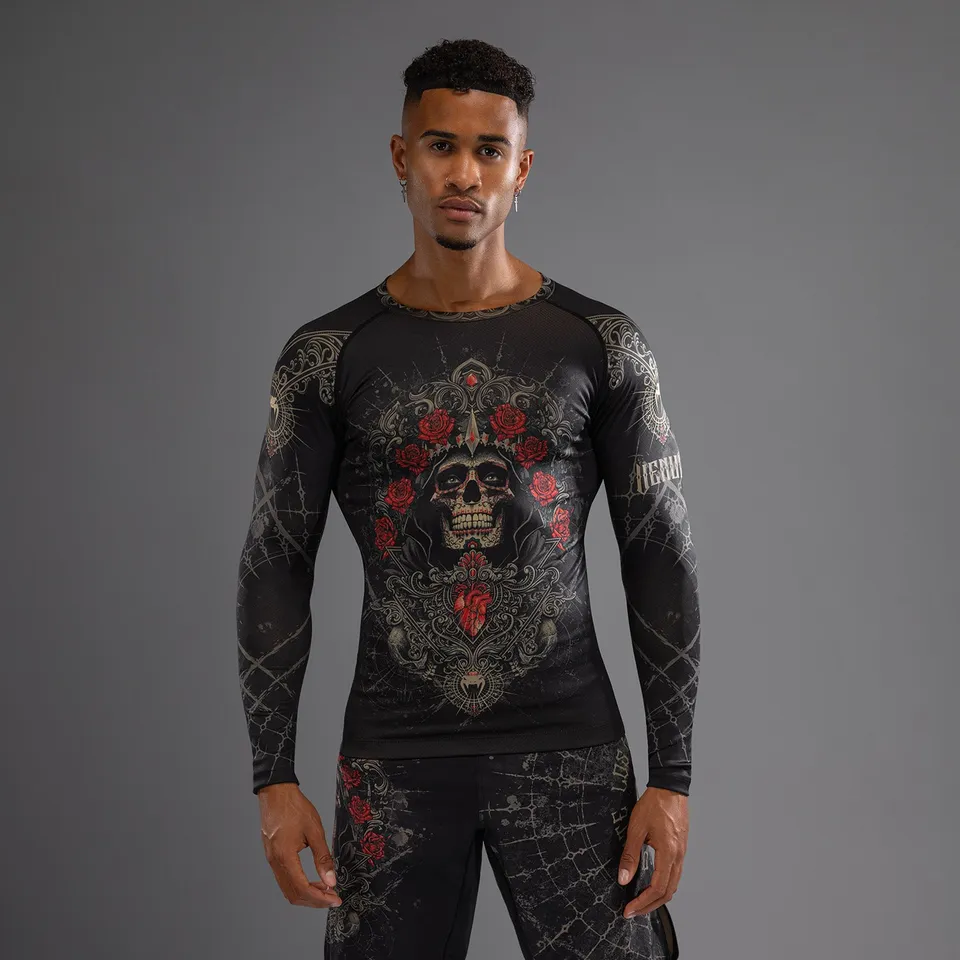 venum-santa-muerte-5-0-langarm-rashguard-herren-tiefes-schwarz-gold image 1