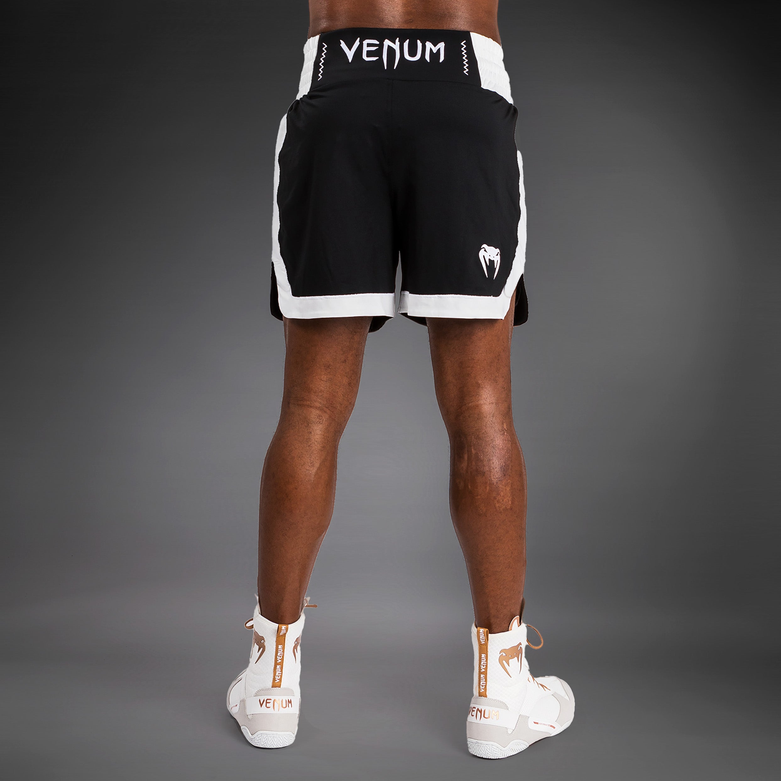 venum-classic-boxing-shorts-boxshorts-herren-schwarz-wei image 5