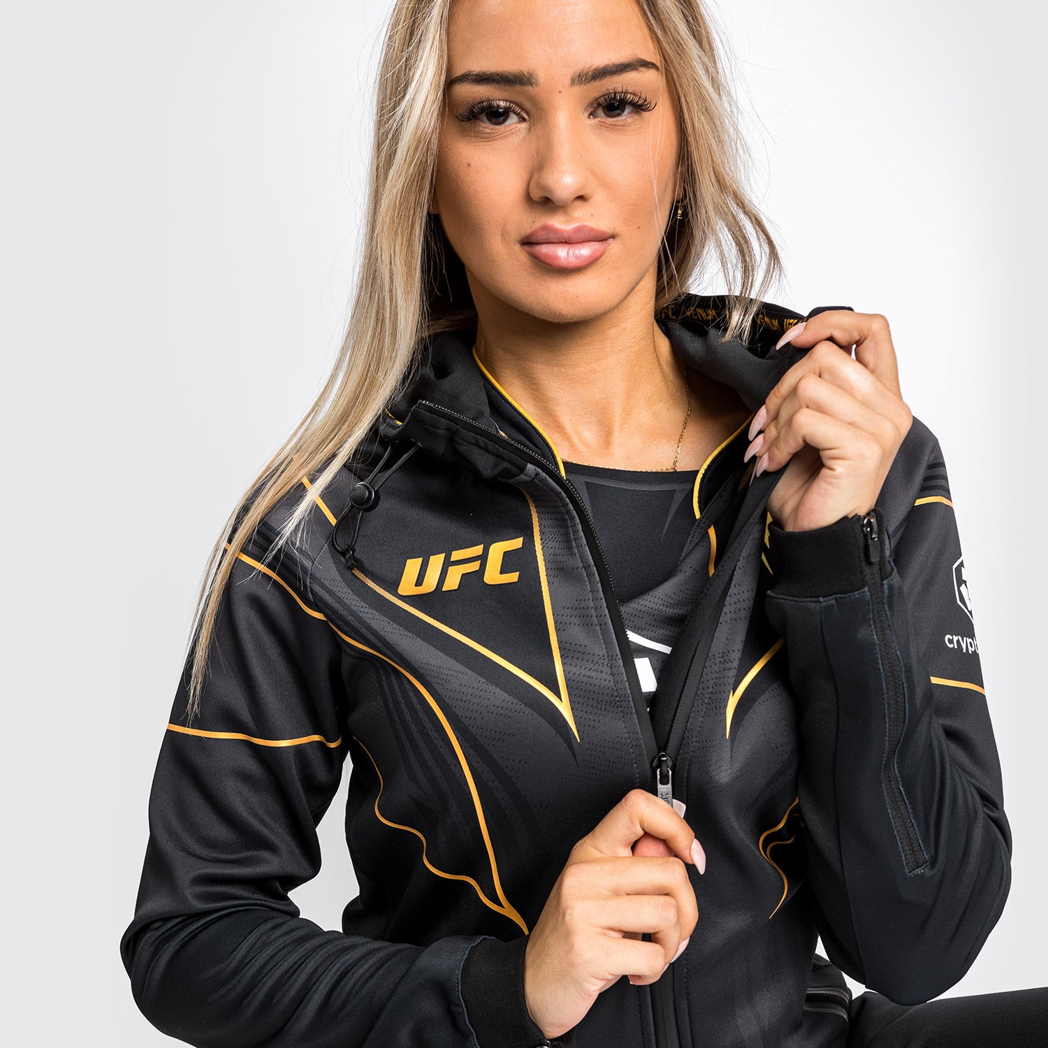 ufc-venum-authentic-fight-night-2-0-walkout-hoodie-damen-champion-schwarz-gold image 2