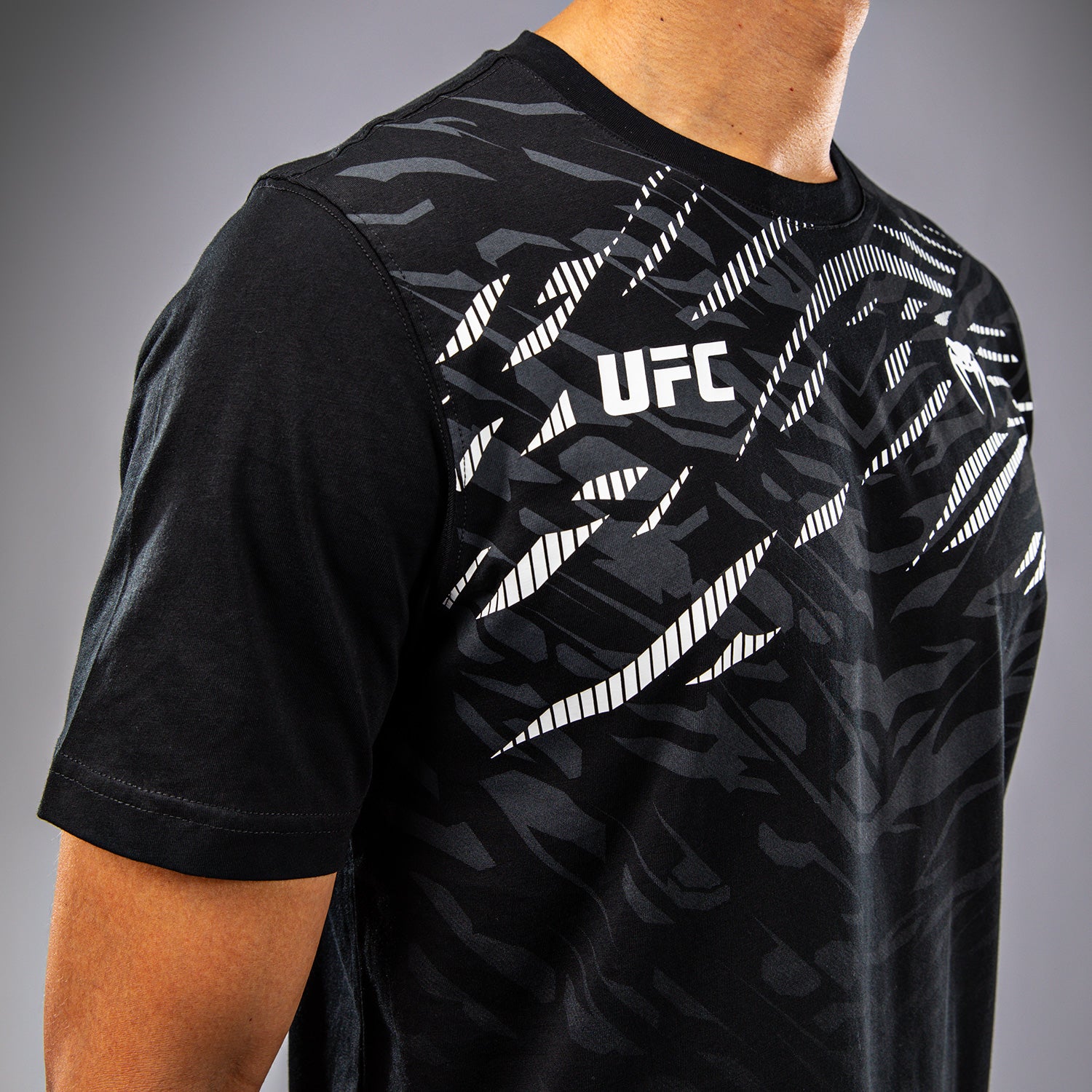 ufc-fusion-by-venum-replica-t-shirt-herren-kurzarm-schwarz image 6