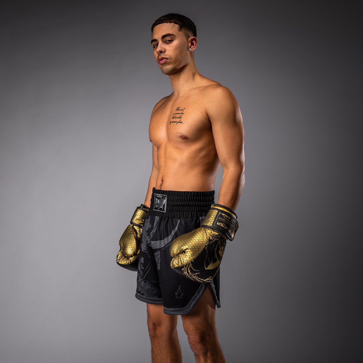 venum-x-assassin-s-creed-shadows-herren-boxing-shorts-schwarz image 7