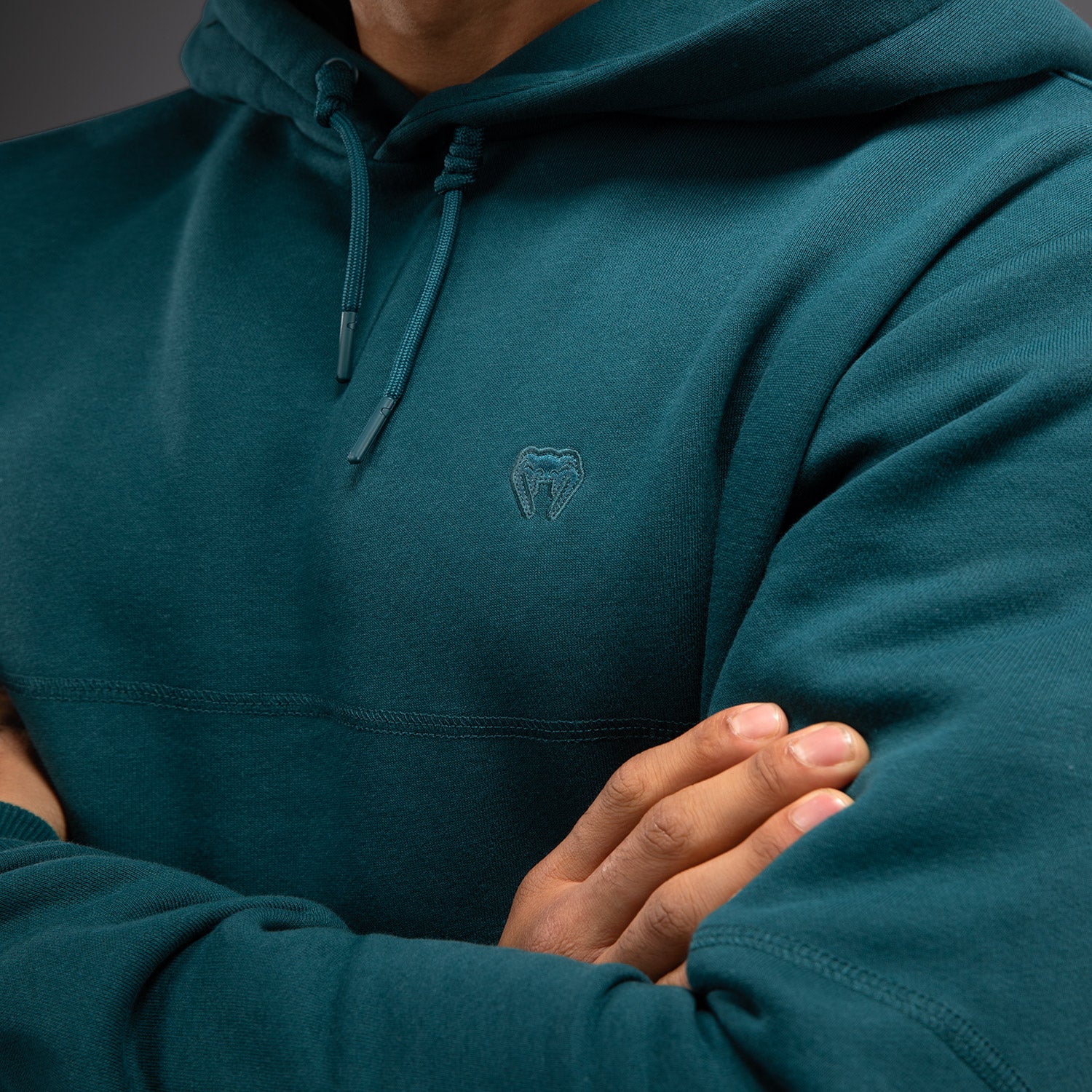 venum-silent-power-hoodie-paon-green image 5