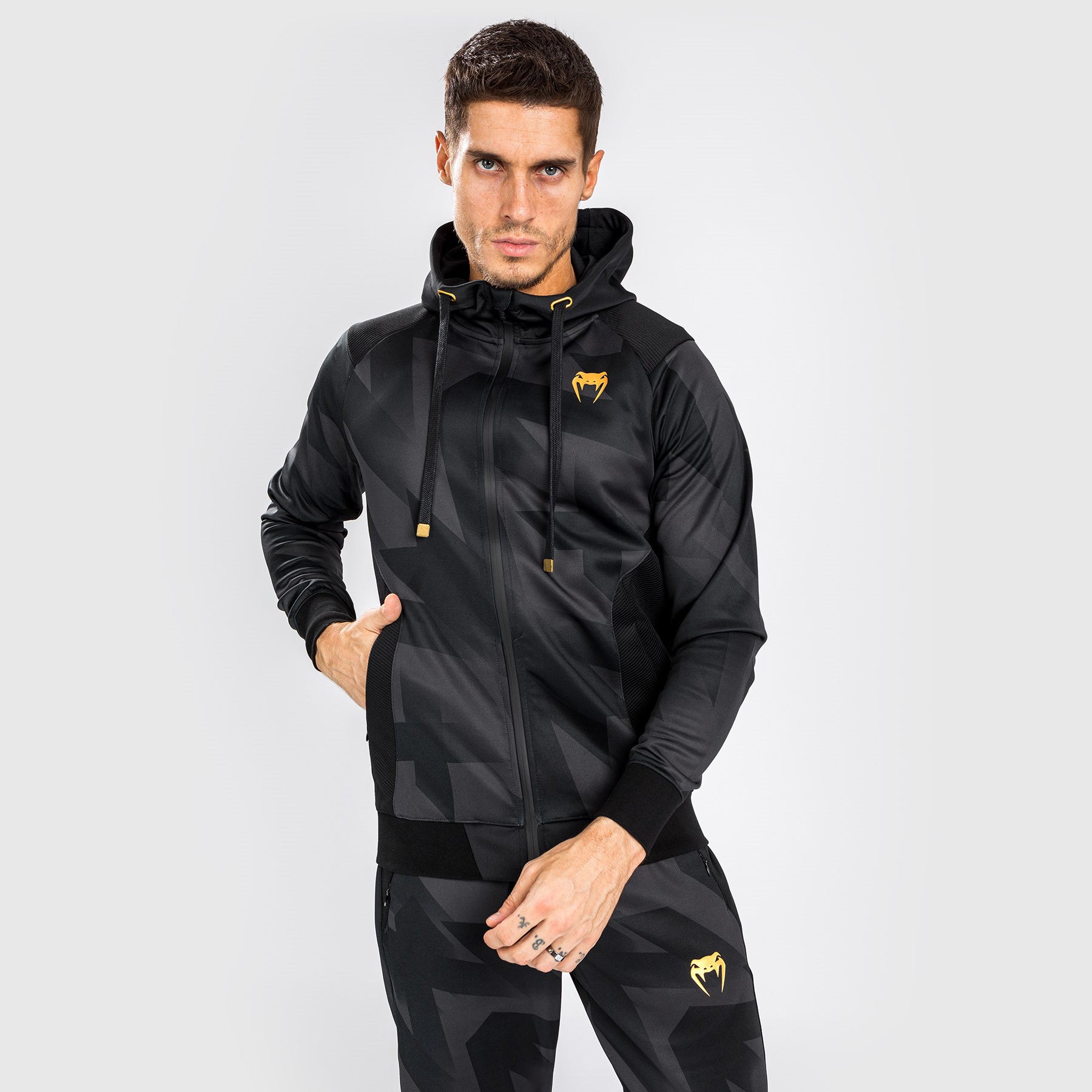 venum-razor-kapuzen-sweatshirt-mit-rei-verschluss-schwarz-gold image 6