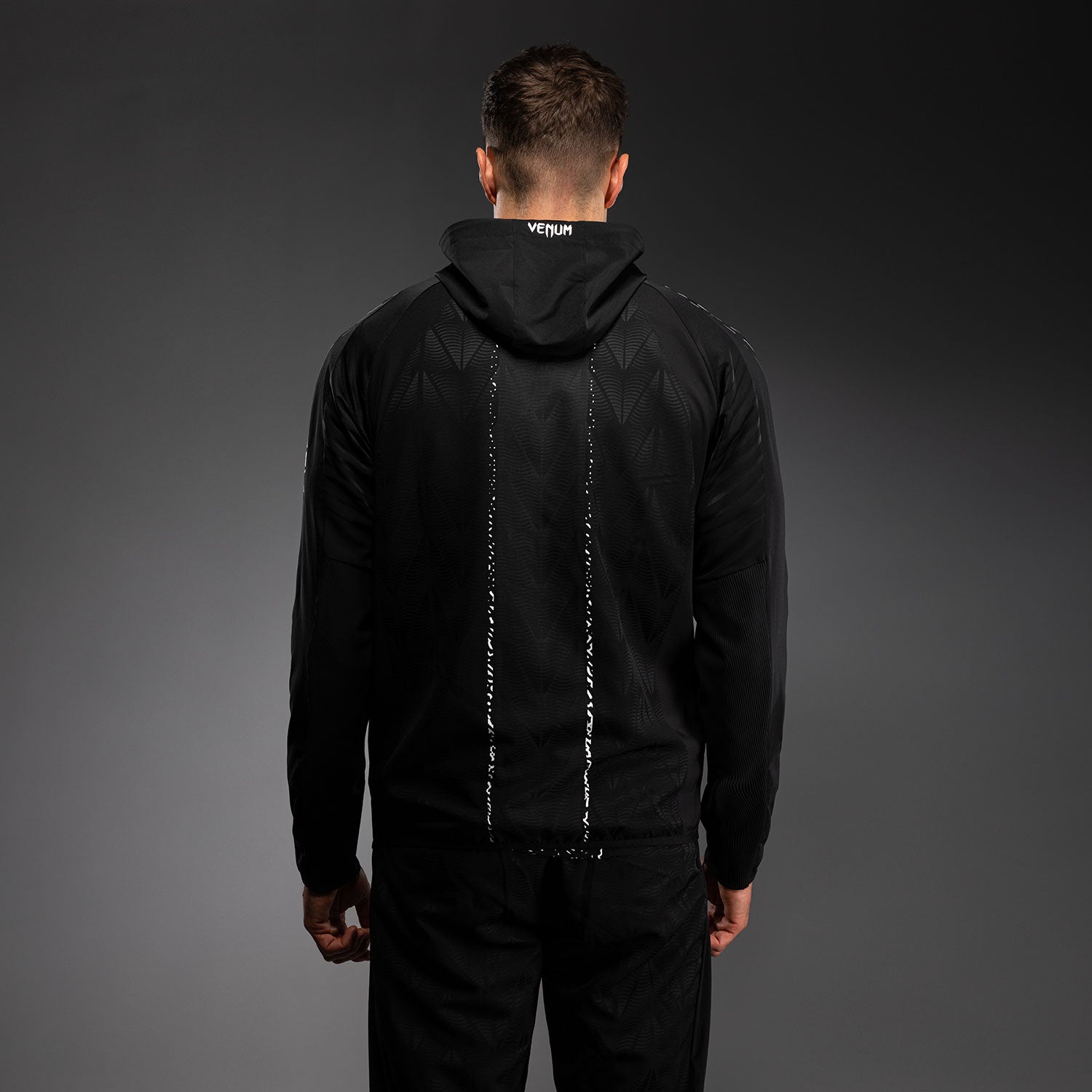 ufc-zenith-by-venum-authentic-fight-night-kapuzenjacke-herren-schwarz image 4