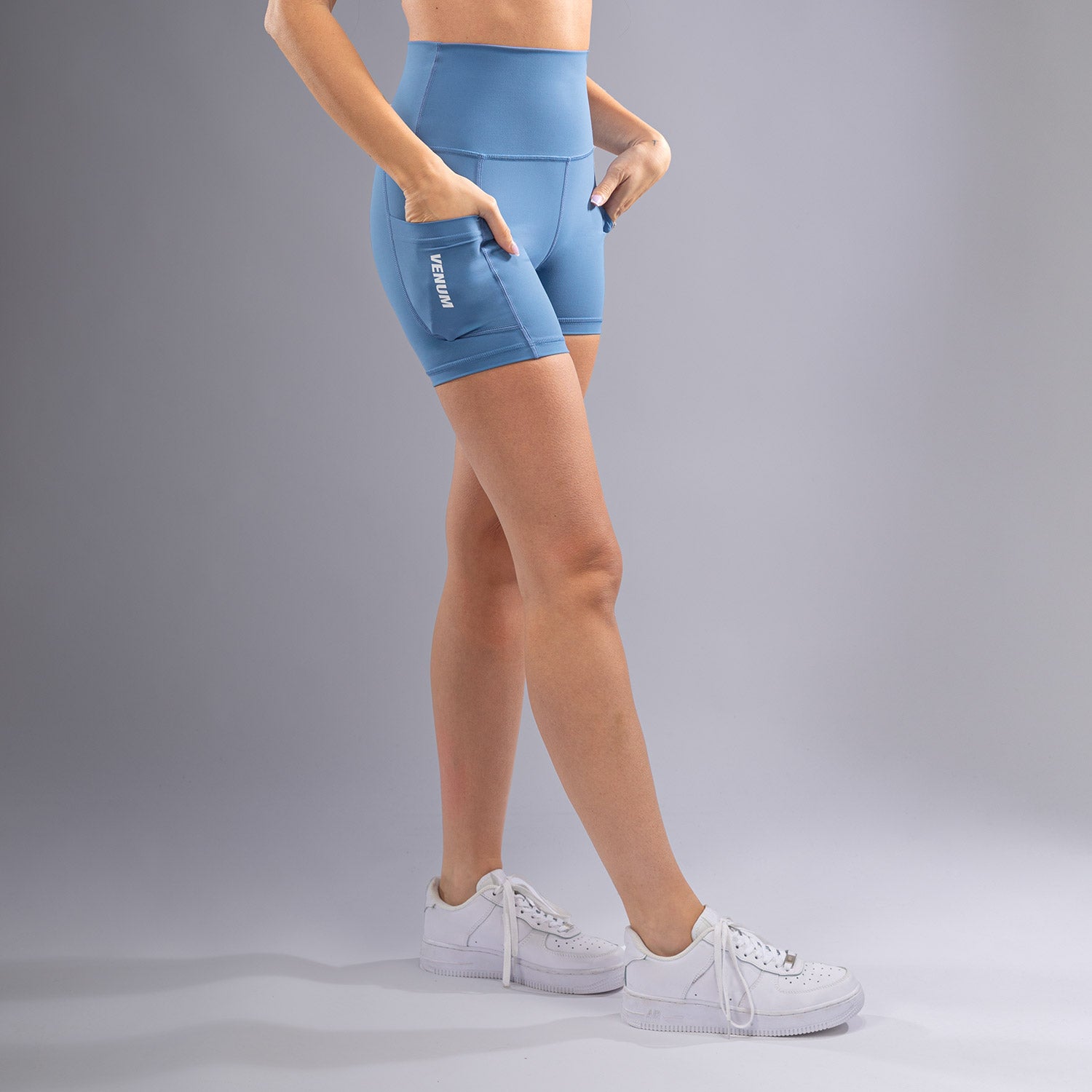 venum-essential-damen-fahrradhose-sturmblau image 4