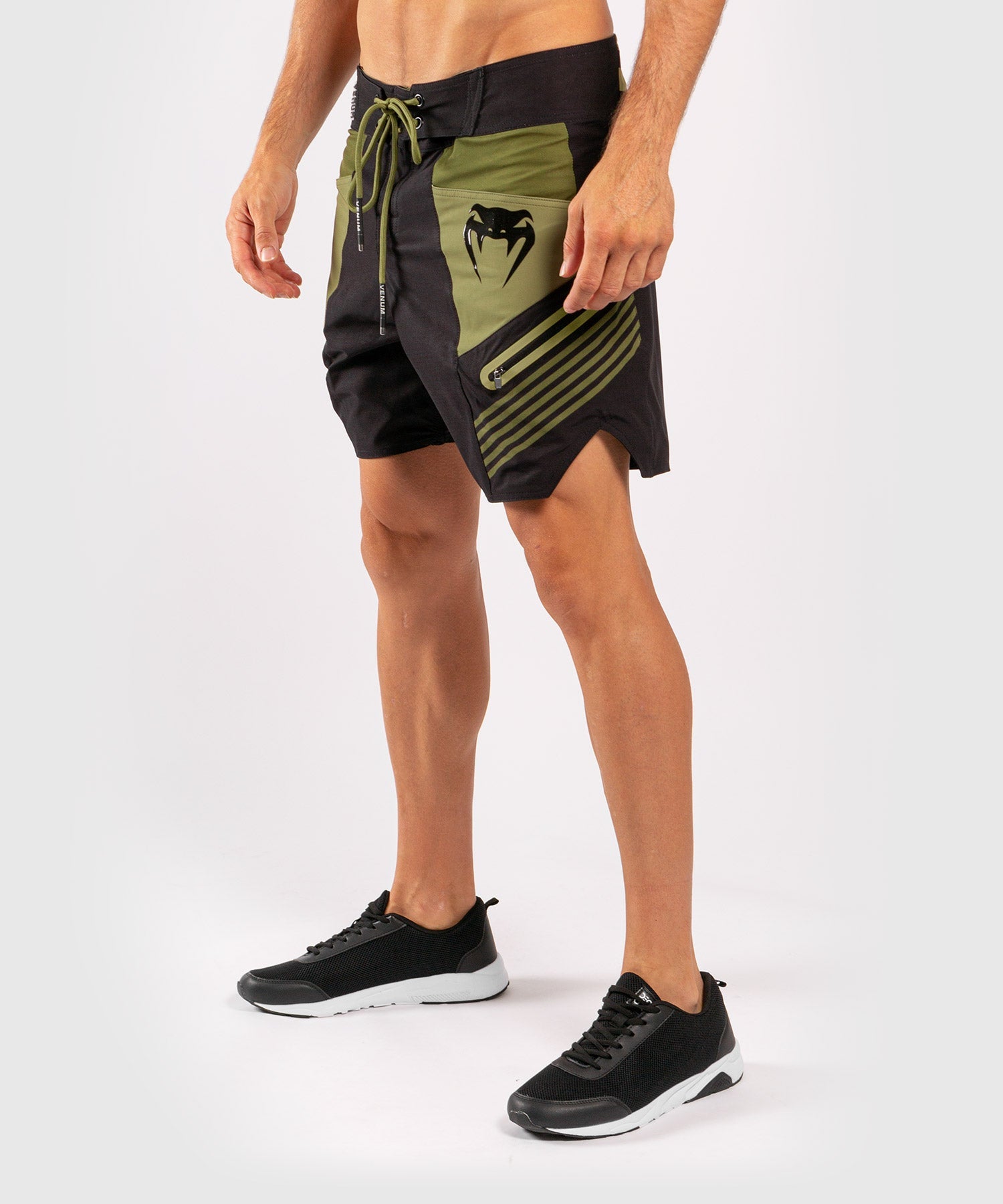 venum-cargo-badeshorts-schwarz-gr-n image 2