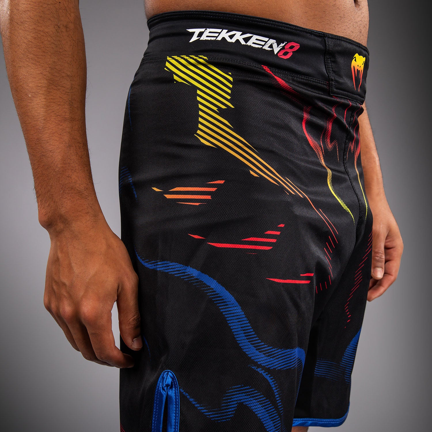 venum-x-tekken-8-fightshorts-yoshimitsu-schwarz-orange image 6
