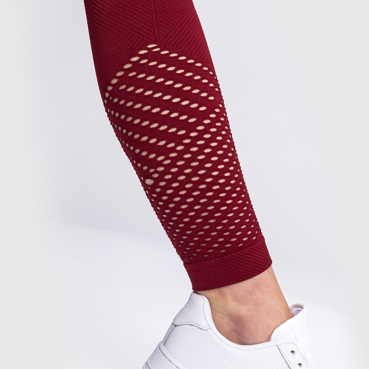 venum-sparring-seamless-leggings-damen-bordeaux image 4