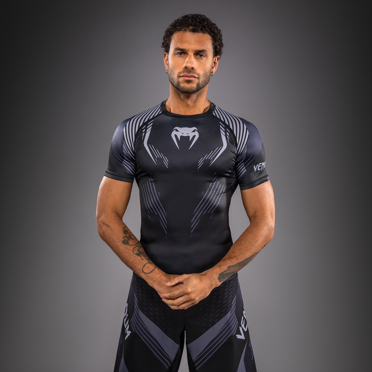 venum-no-gi-6-0-rashguard-kurzarm-schwarz-grau image 1