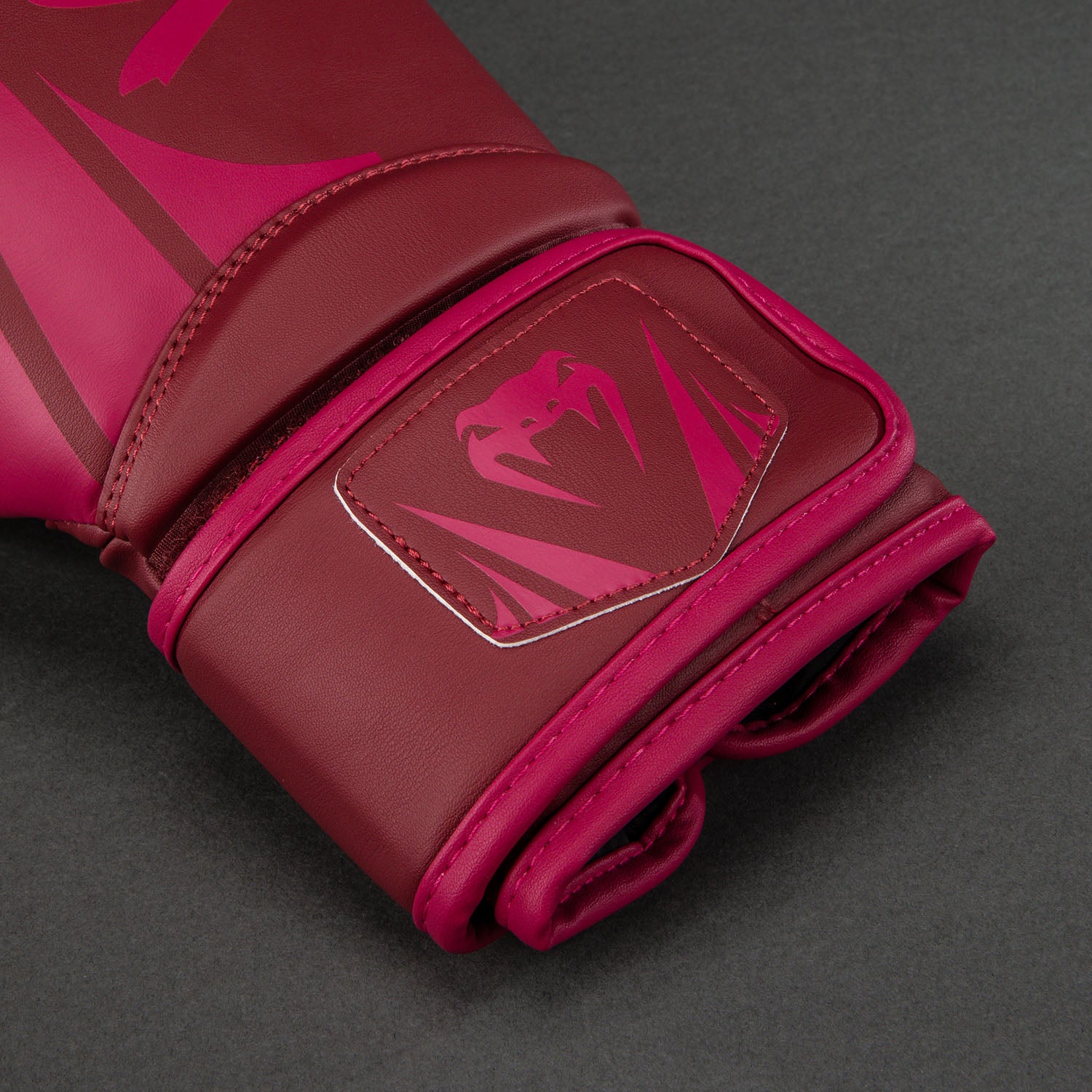 venum-challenger-2-5-boxhandschuhe-himbeerrosa image 4