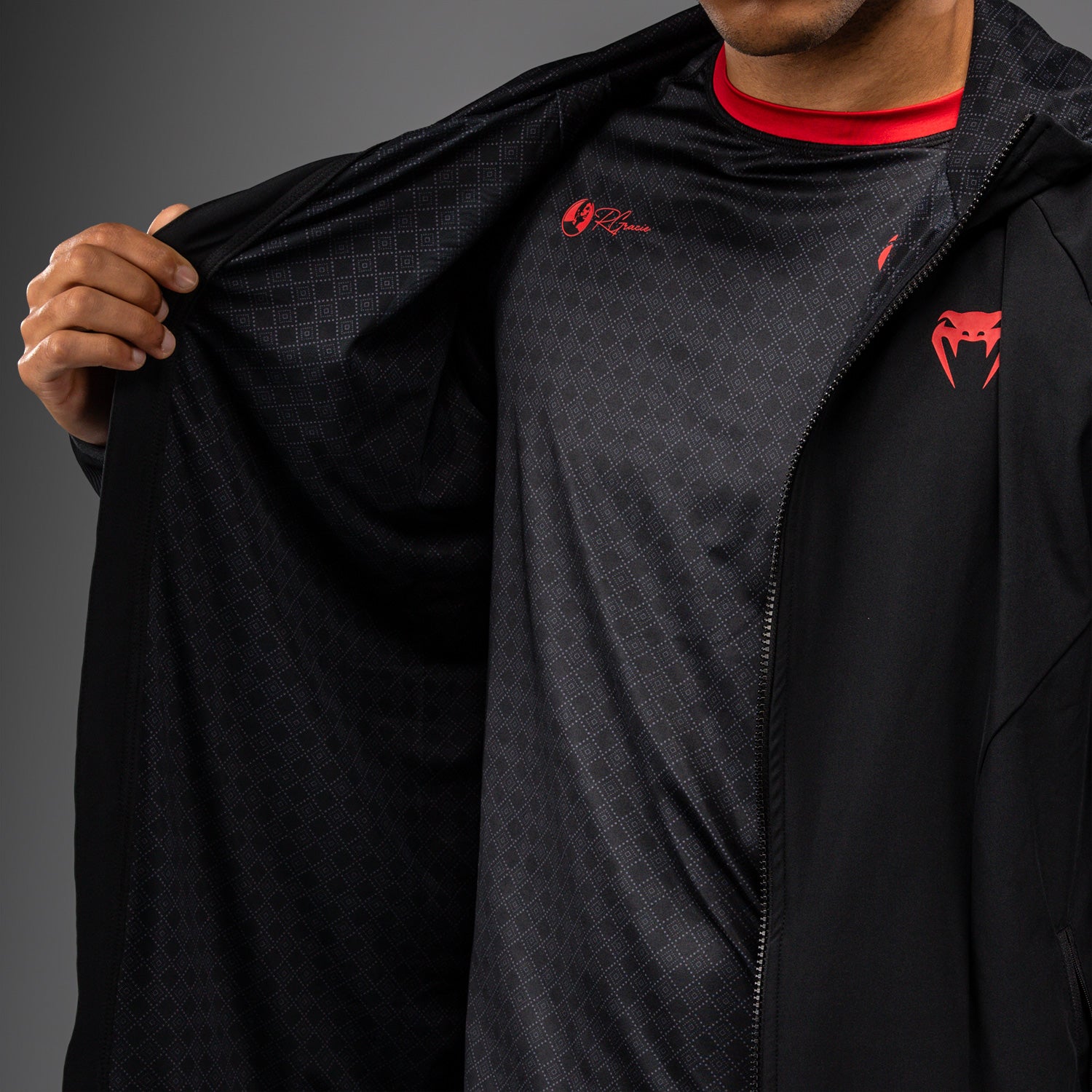 venum-x-roger-gracie-signature-trackjacke-herren-schwarz-rot image 6
