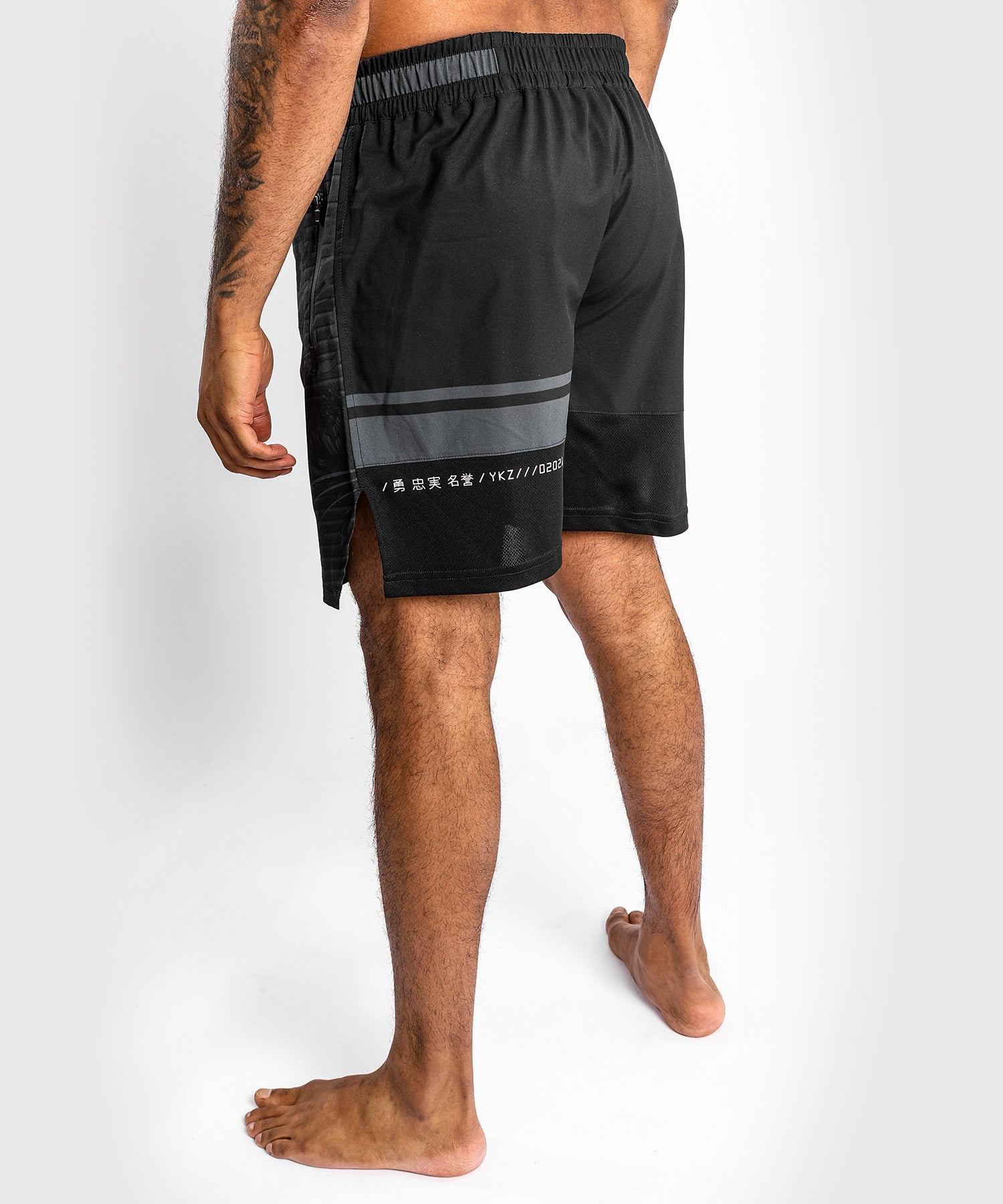venum-ykz21-sportshorts-schwarz-schwarz image 4