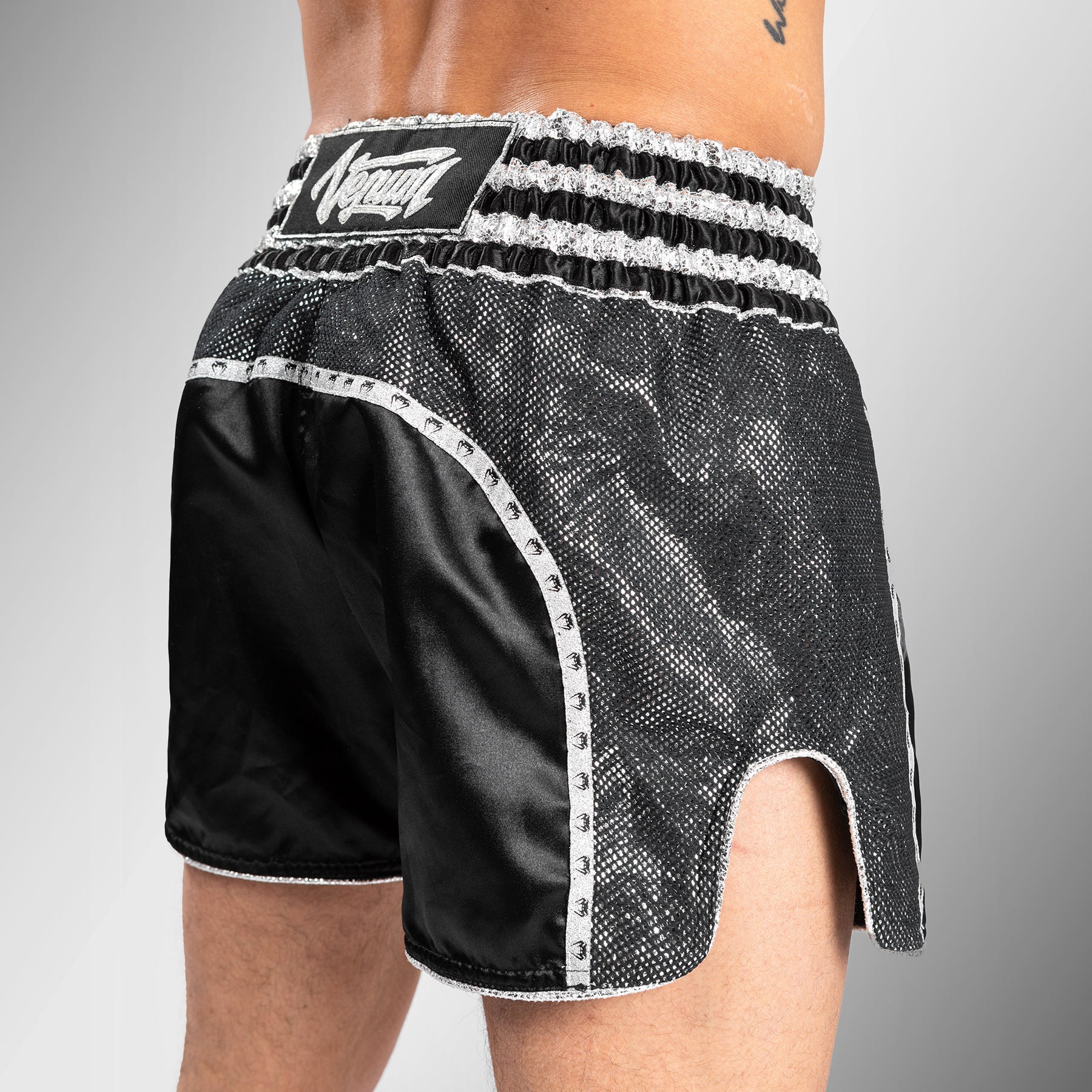 venum-absolute-2-0-muay-thai-shorts-schwarz-silber image 8