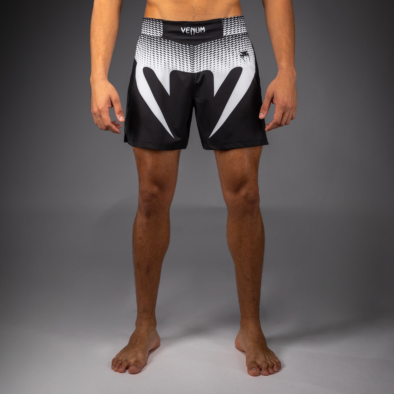 venum-no-gi-fightshorts-schwarz-wei image 1