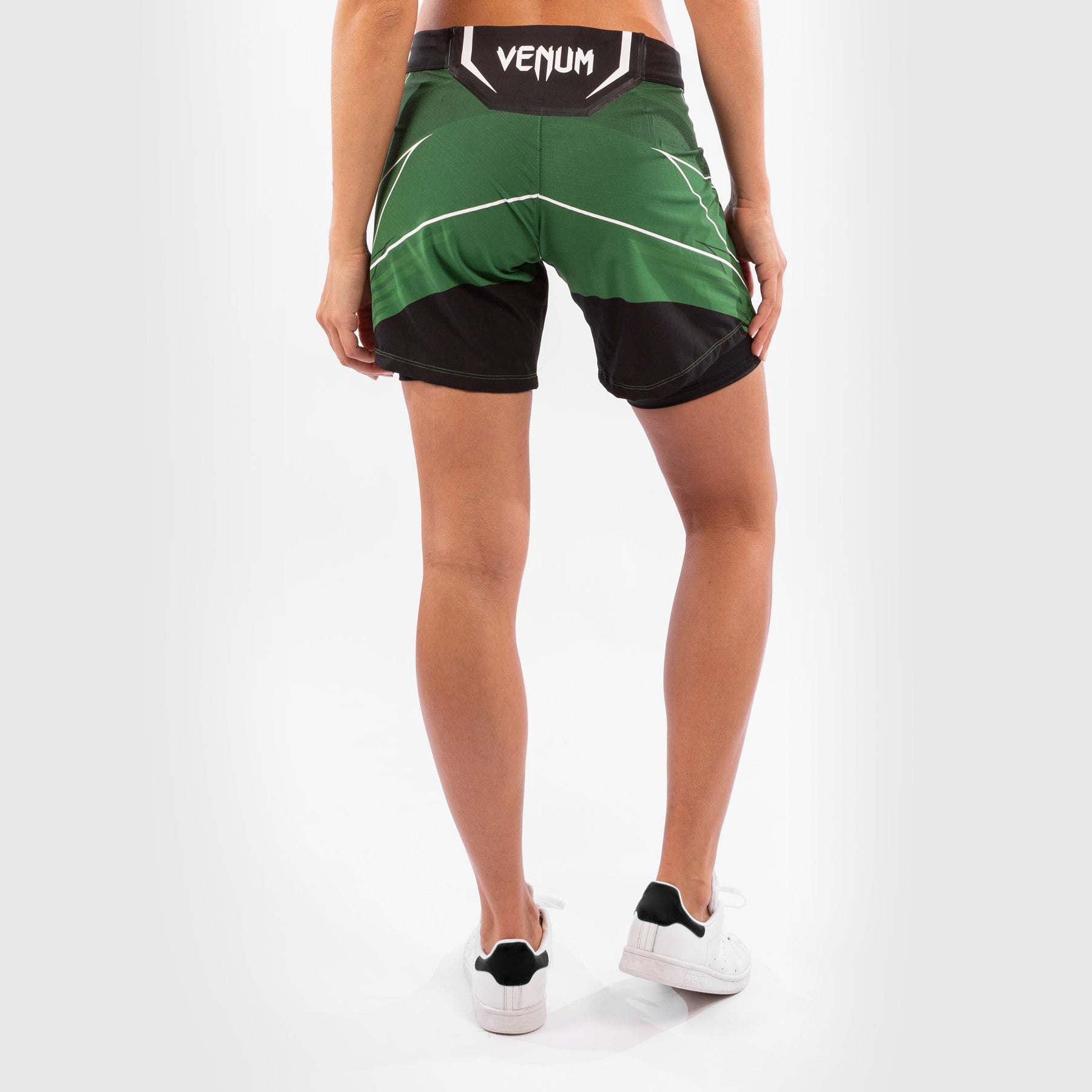 ufc-venum-authentic-fight-night-damen-shorts-long-fit-gr-n image 4