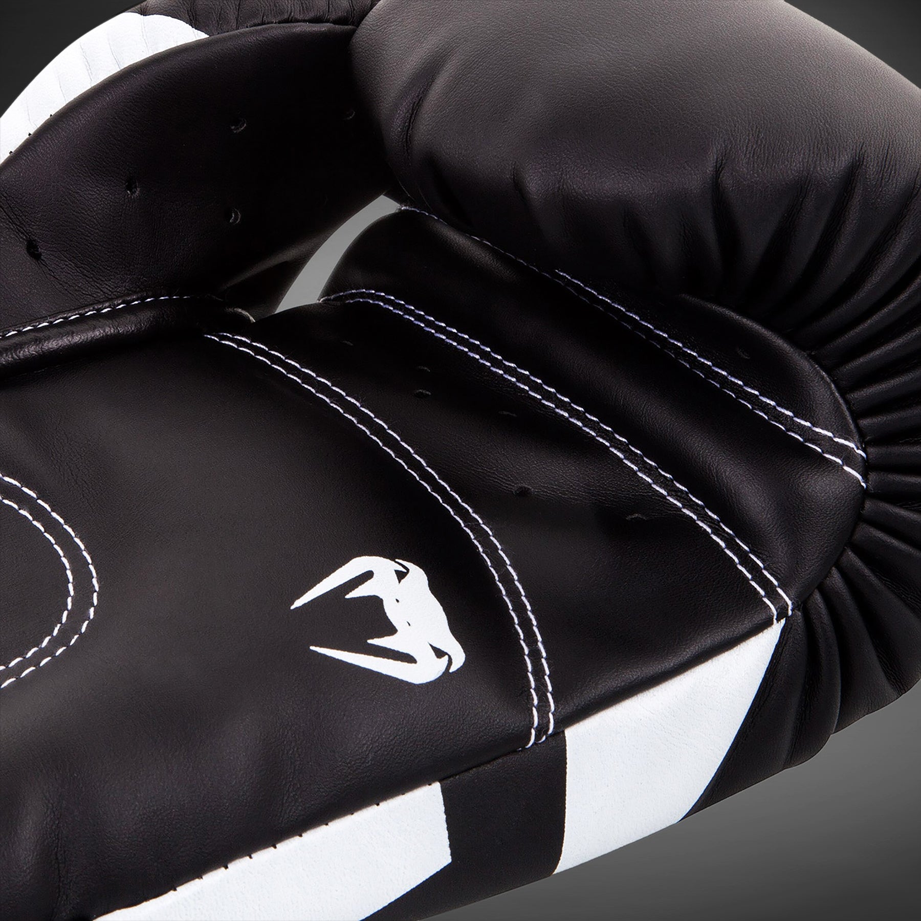 venum-elite-boxhandschuhe-schwarz-wei-training image 3