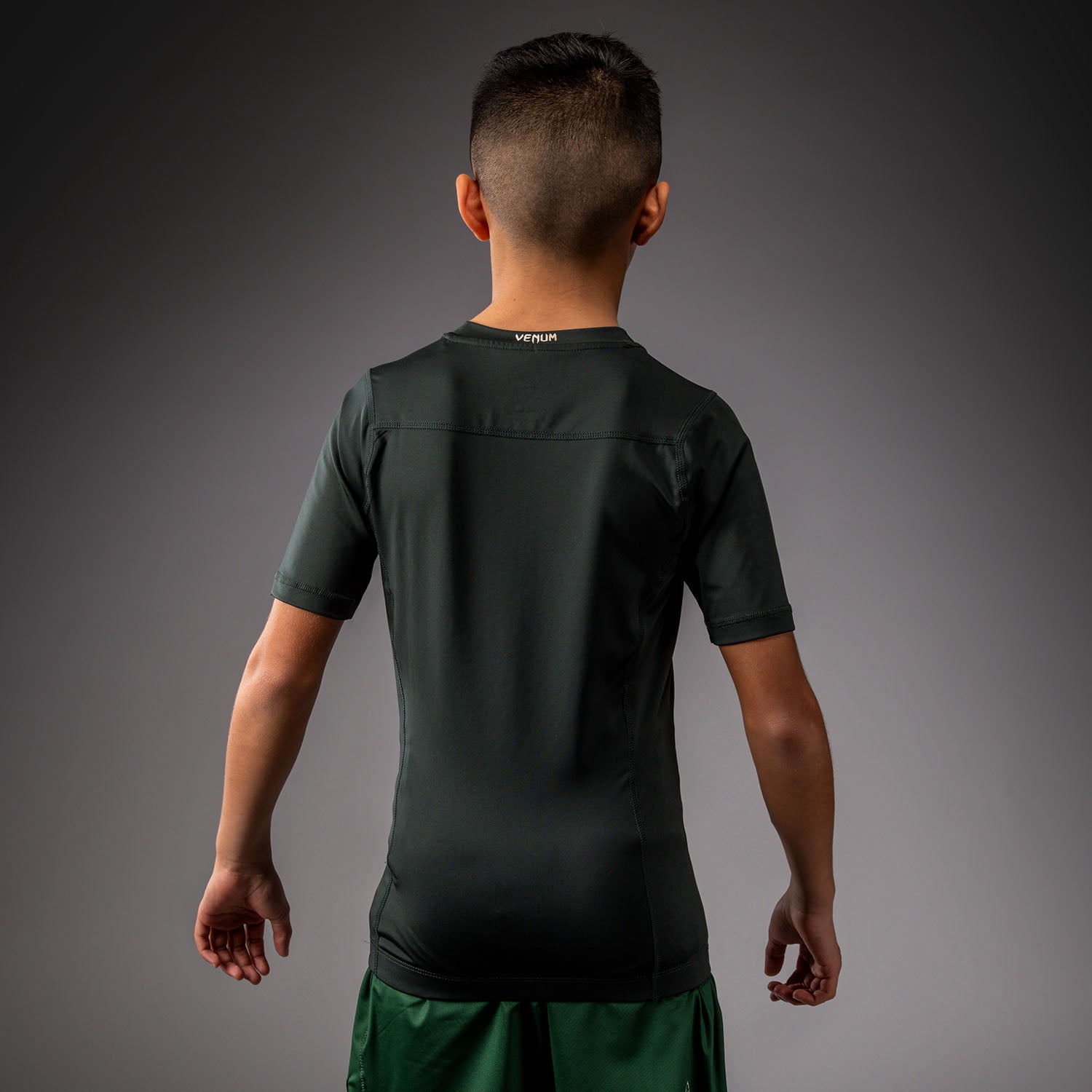 venum-attack-kinder-kurzarm-rashguard-waldgr-n-off-wei image 3
