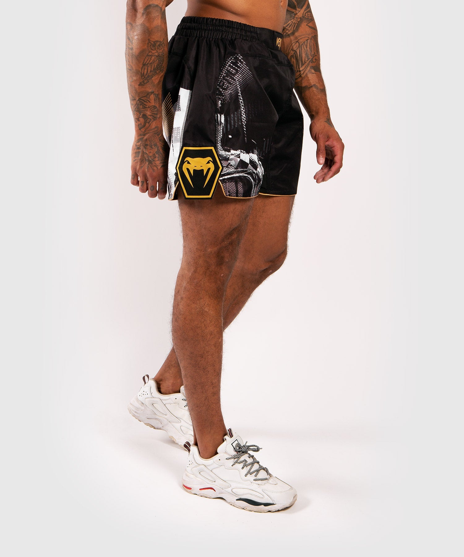 venum-skull-fightshorts-herren-schwarz image 2