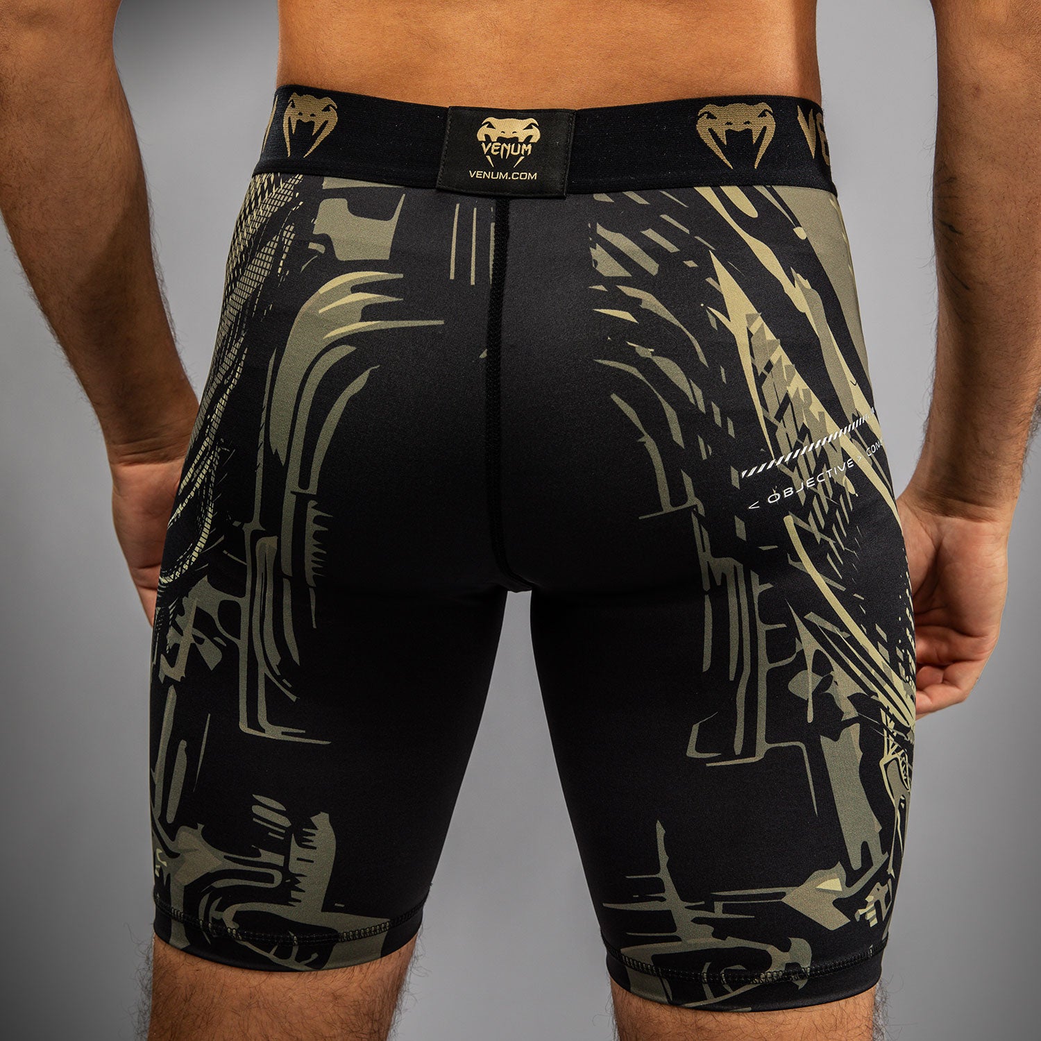 venum-invader-vale-tudo-shorts-schwarz-sand image 6