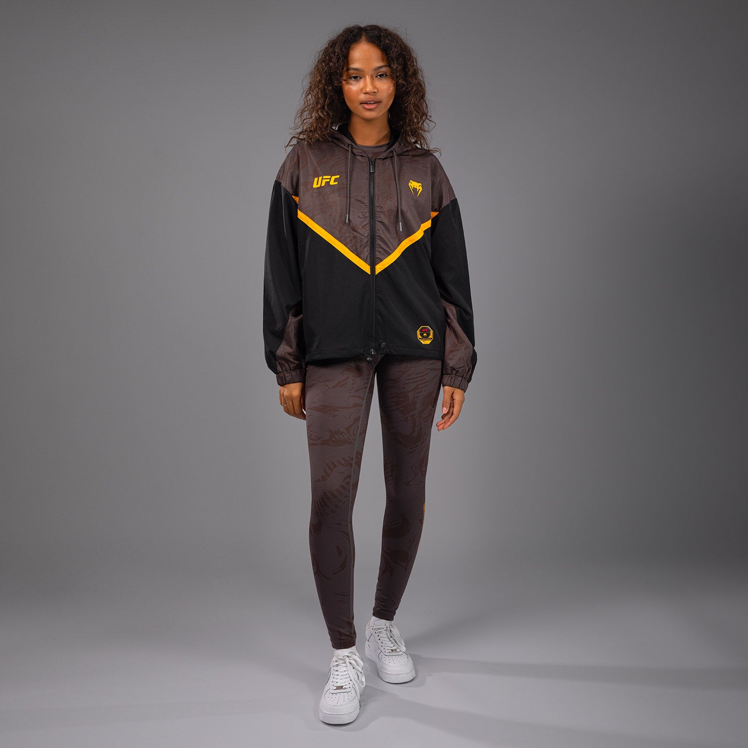venum-ufc-fusion-fight-week-damen-zip-hoodie-erdiges-braun image 2