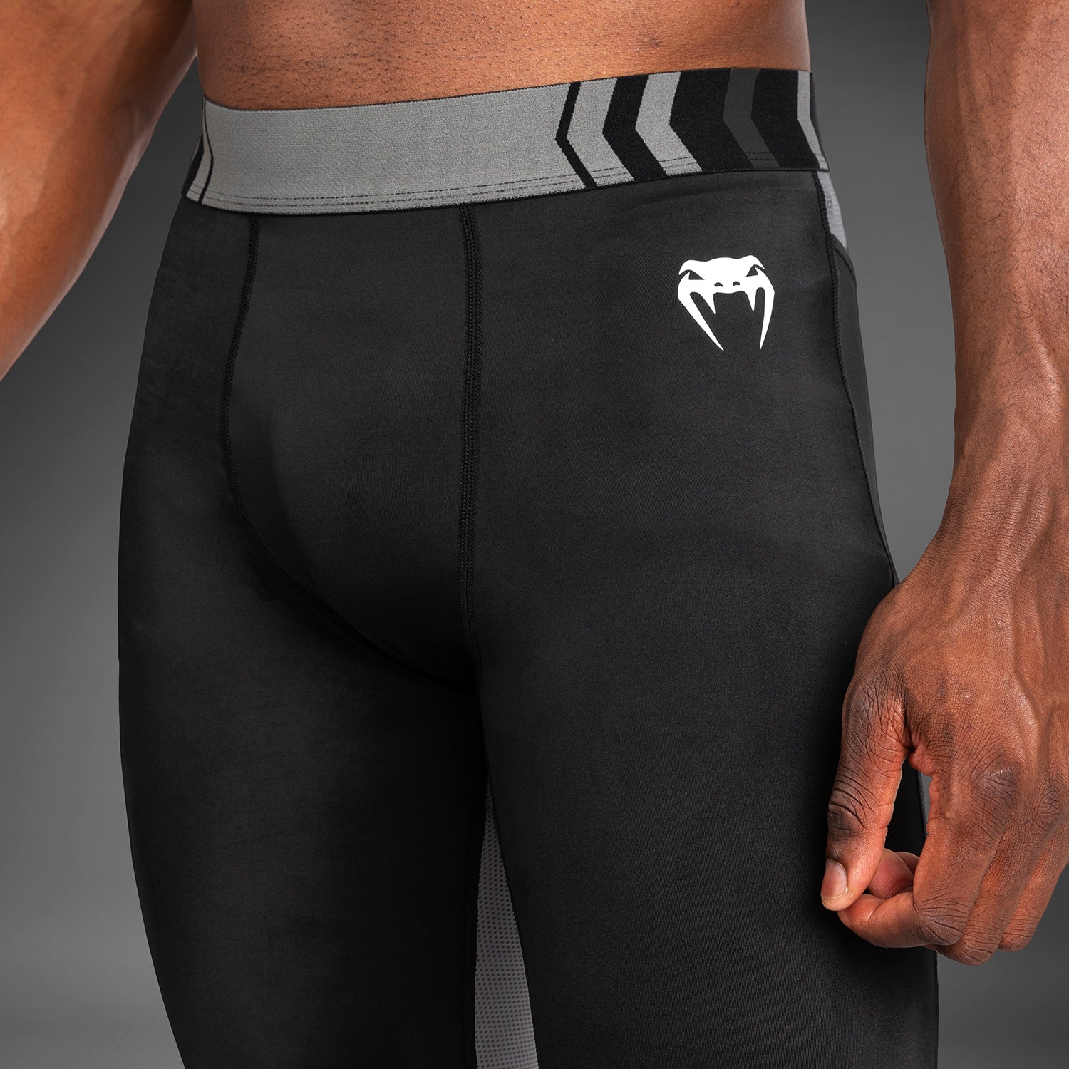 venum-tempest-herren-spats-kompressionstights-schwarz-grau image 3