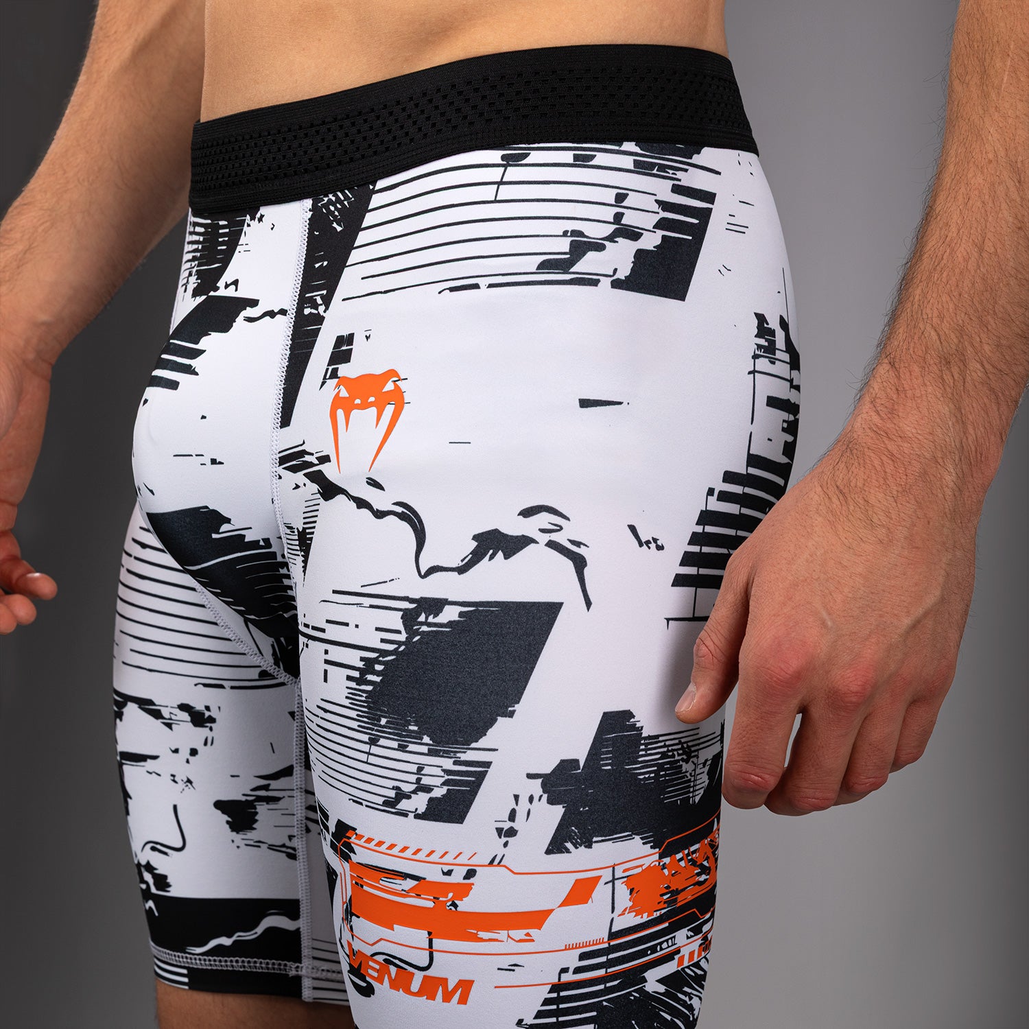 venum-ufc-zenith-authentic-fight-week-performance-vale-tudo-short-herren-wei image 4