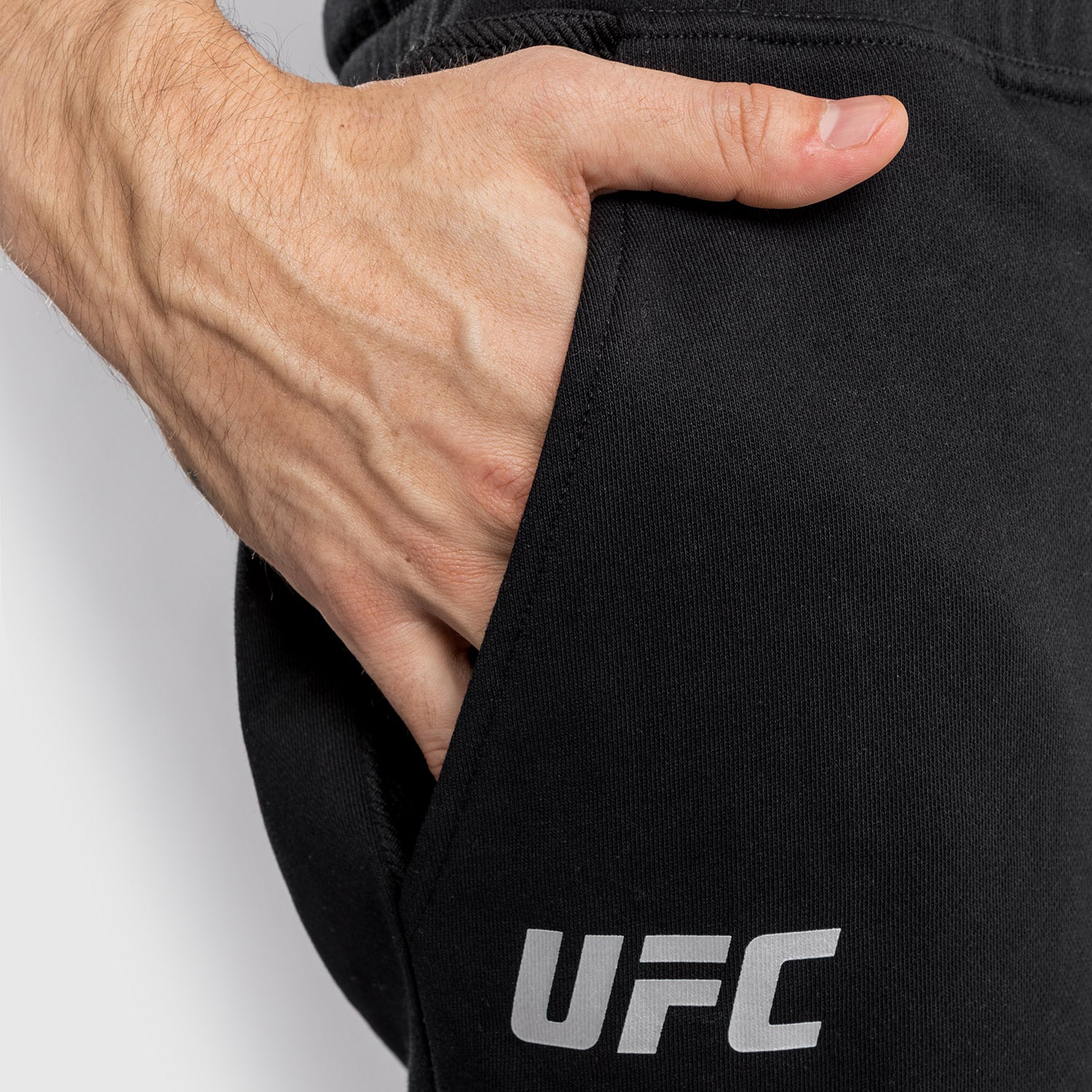 venum-ufc-authentic-fight-week-2-0-shorts-herren-schwarz-rot image 6