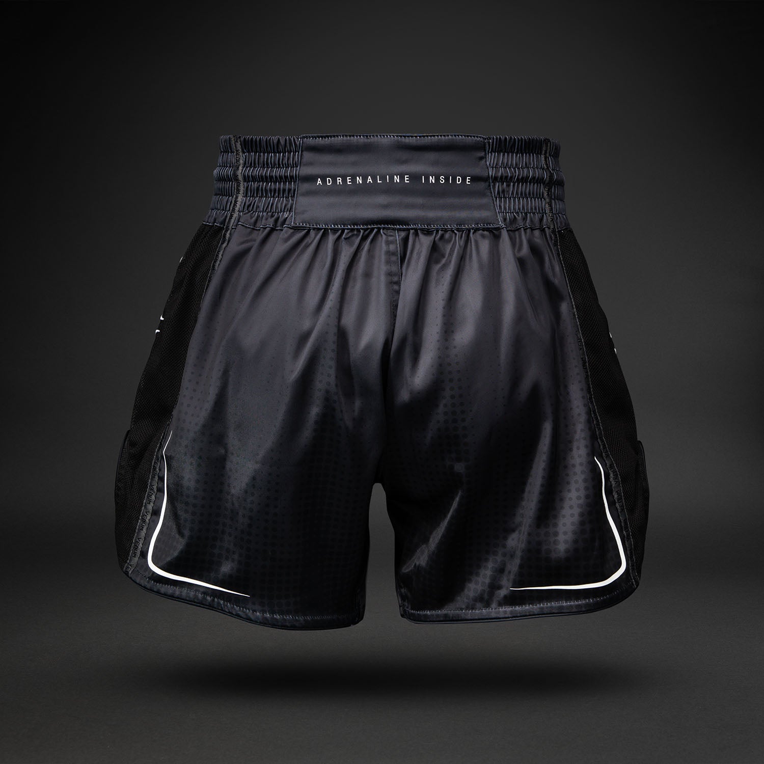 venum-stealth-muay-thai-shorts-schwarz-wei image 4