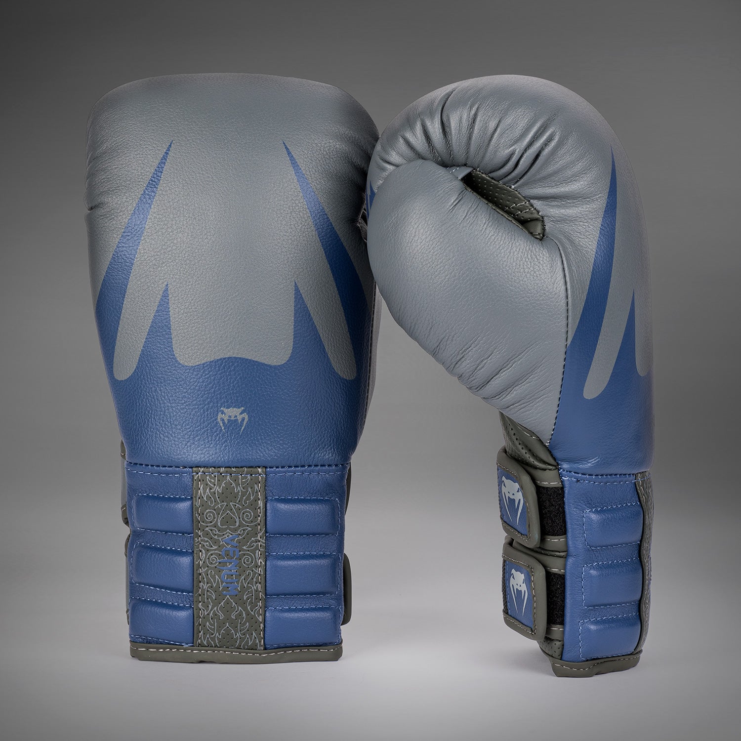 venum-reverso-boxhandschuhe-sturmgrau-royalblau image 2