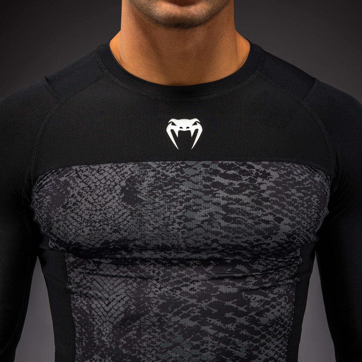 venum-g-fit-scales-langarm-rashguard-herren-schwarz-anthrazitgrau image 4