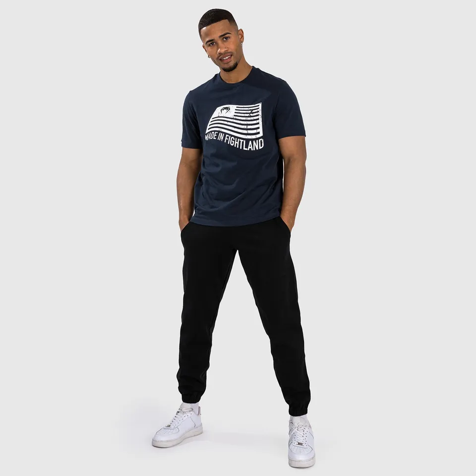 venum-made-in-fightland-t-shirt-herren-marineblau-wei image 1