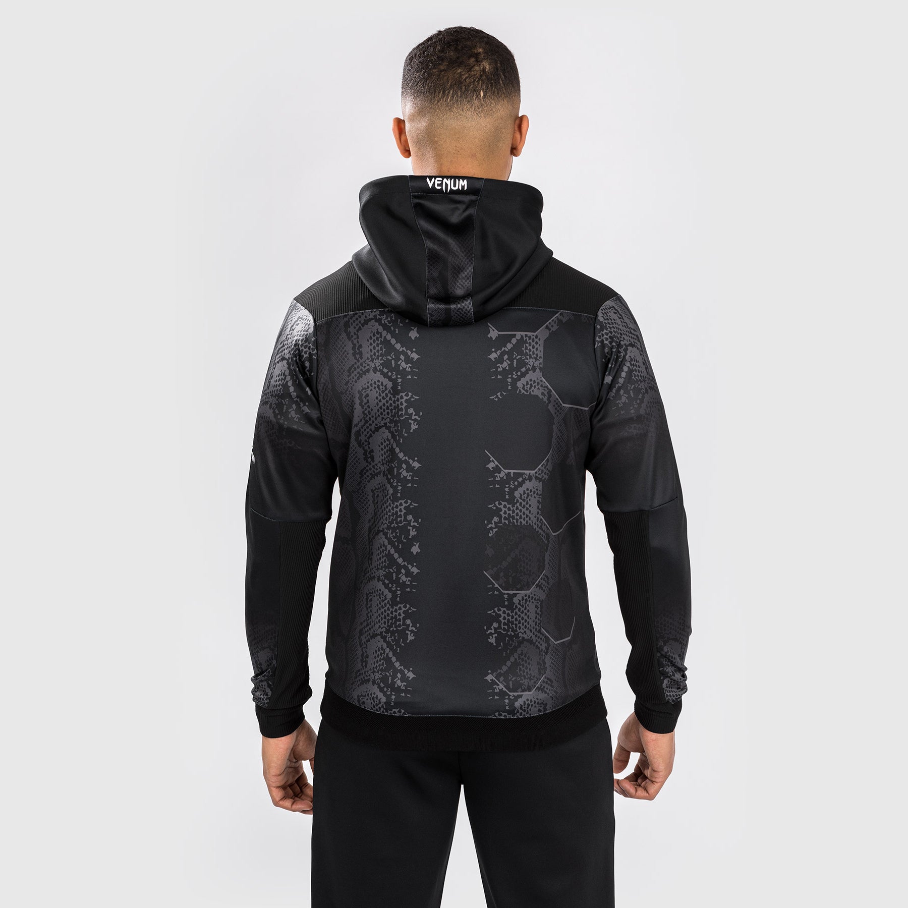 ufc-adrenaline-by-venum-authentic-fight-night-walkout-hoodie-herren-schwarz image 3