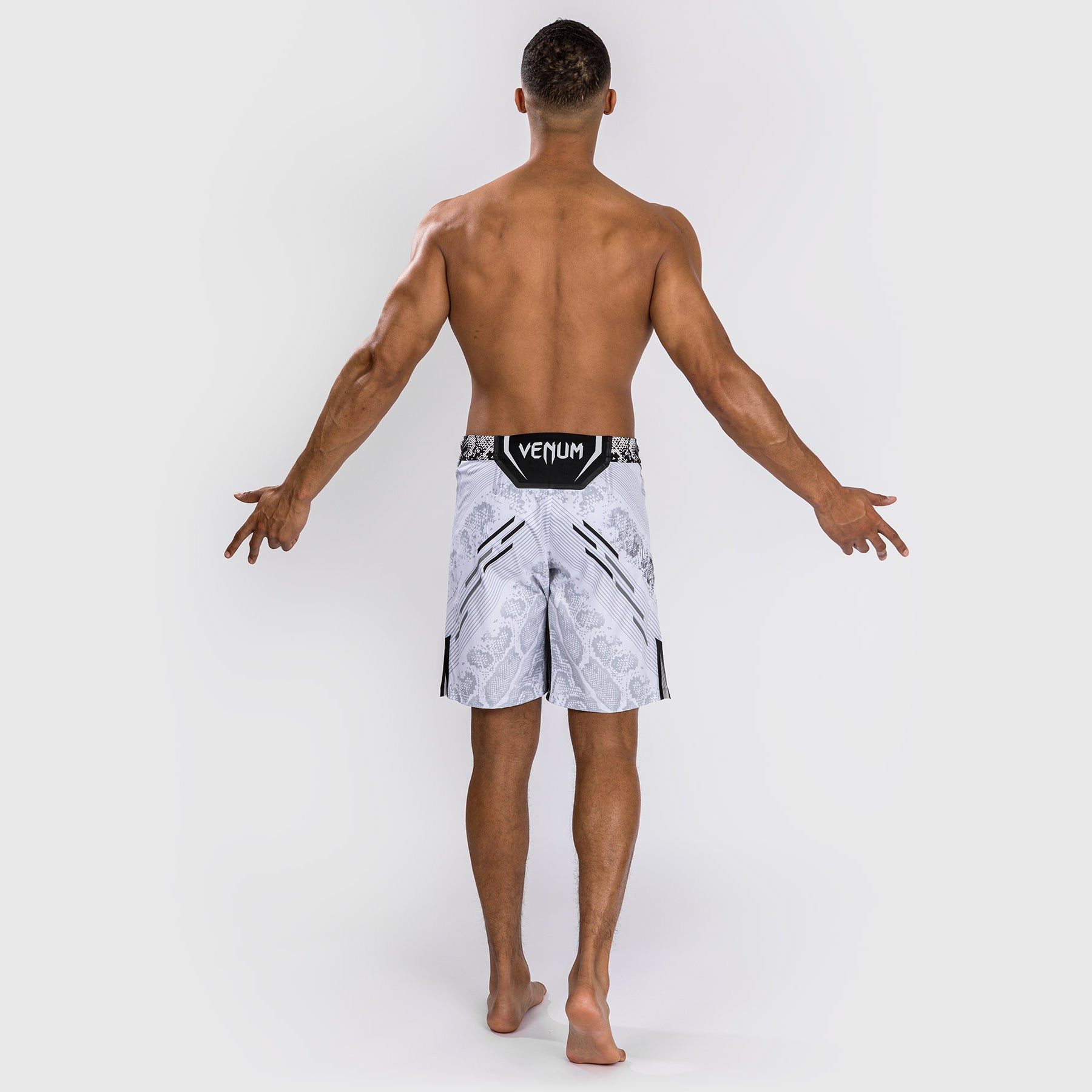 venum-ufc-adrenaline-authentic-fight-night-kampfshorts-herren-lange-passform-wei image 6