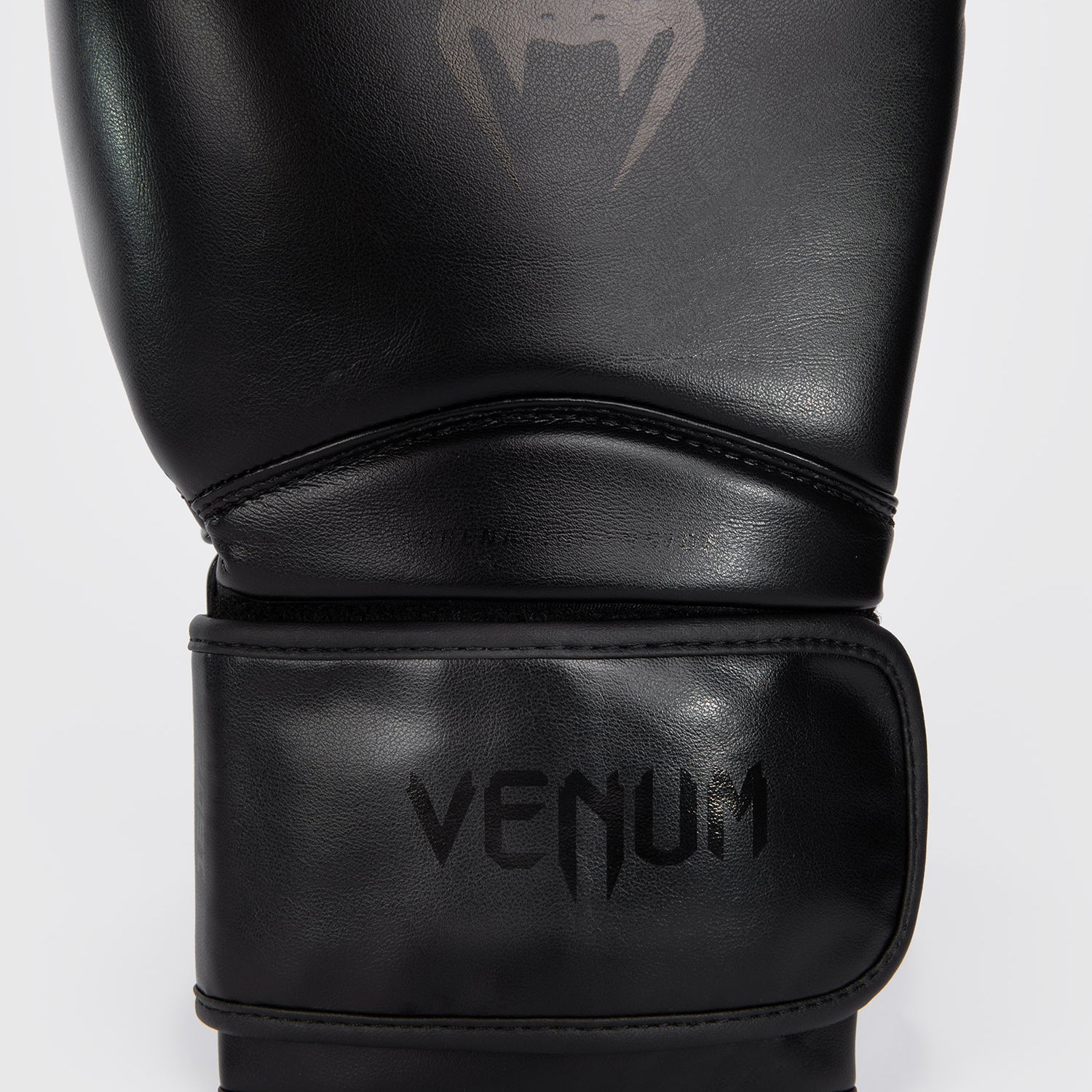 venum-contender-1-5-boxhandschuhe-schwarz-schwarz image 2
