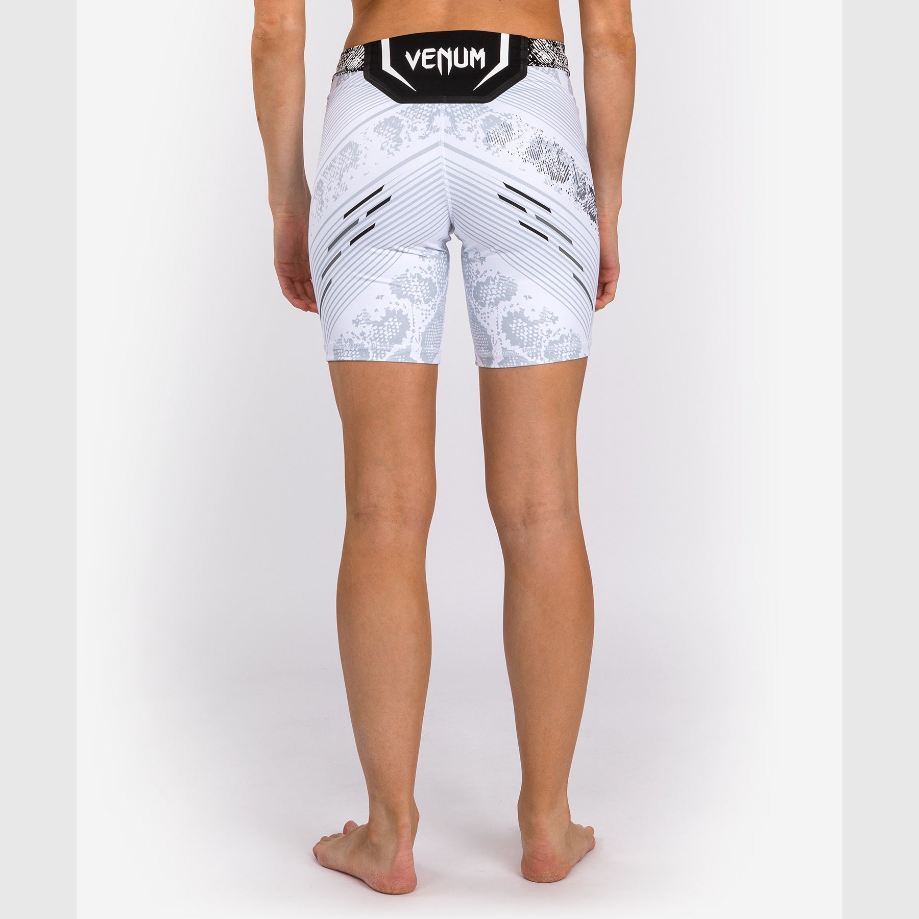 ufc-adrenaline-by-venum-authentic-fight-night-vale-tudo-short-damen-lange-passfo-2 image 2