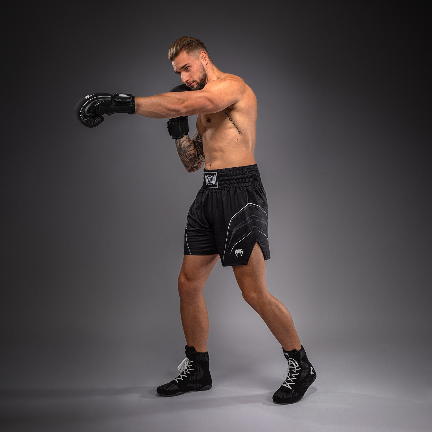 venum-streamline-boxshorts-schwarz-wei image 3