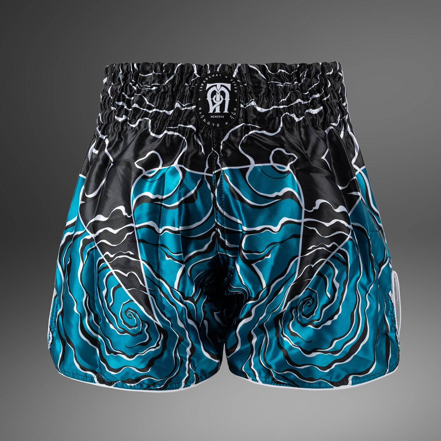 venum-x-tawanchay-muay-thai-shorts-blau-wei image 4