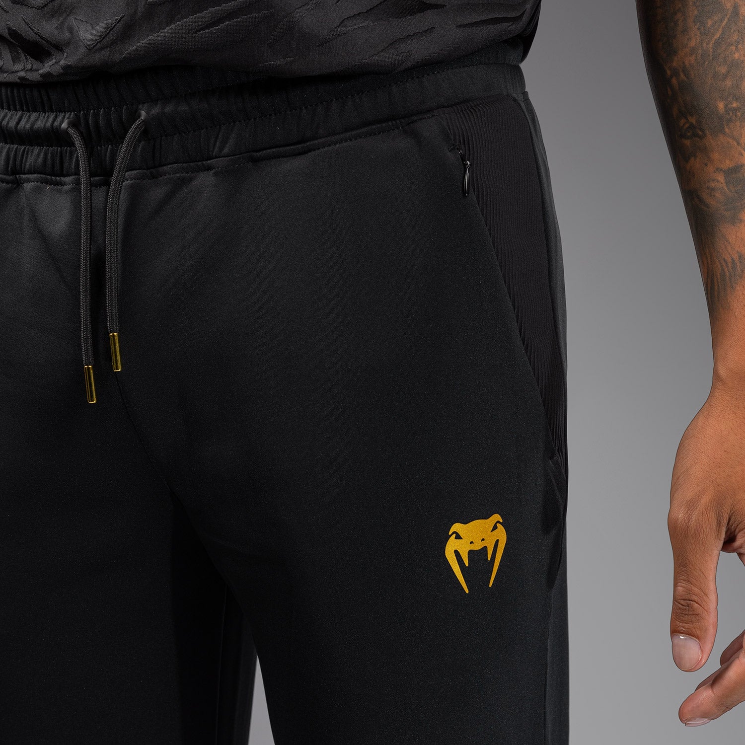 venum-ufc-fusion-by-venum-authentic-fight-night-straight-leg-walkout-hose-champi image 6