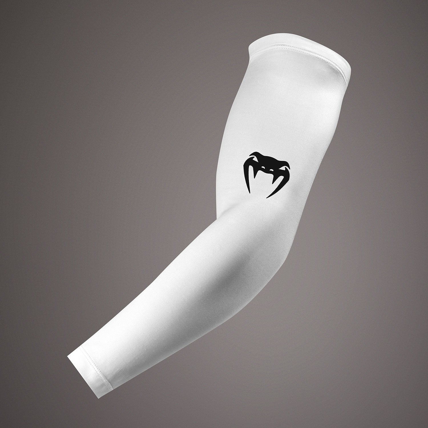 venum-lineup-armsleeves-wei-schwarz-2er-pack image 2