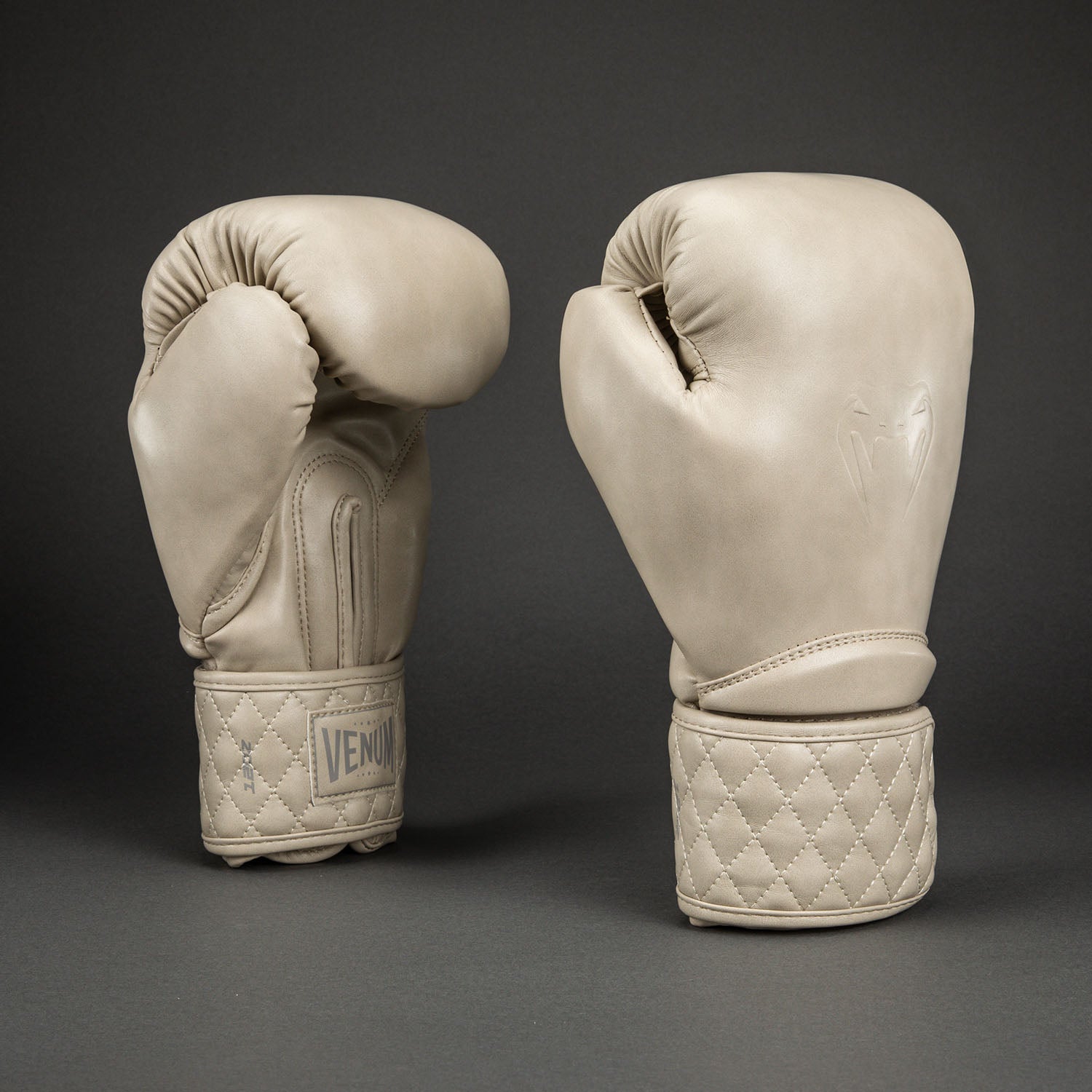 venum-impact-classic-boxhandschuhe-elfenbein image 2