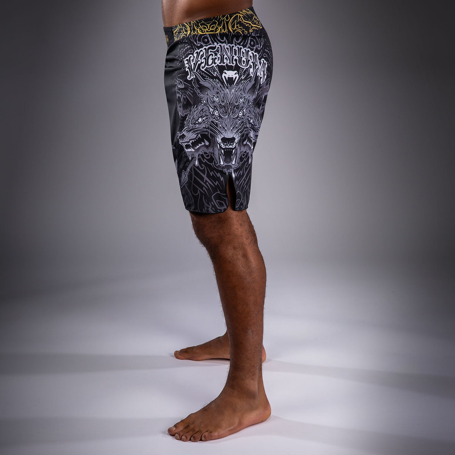venum-wolf-atak-fightshorts-herren-schwarz-grau image 3