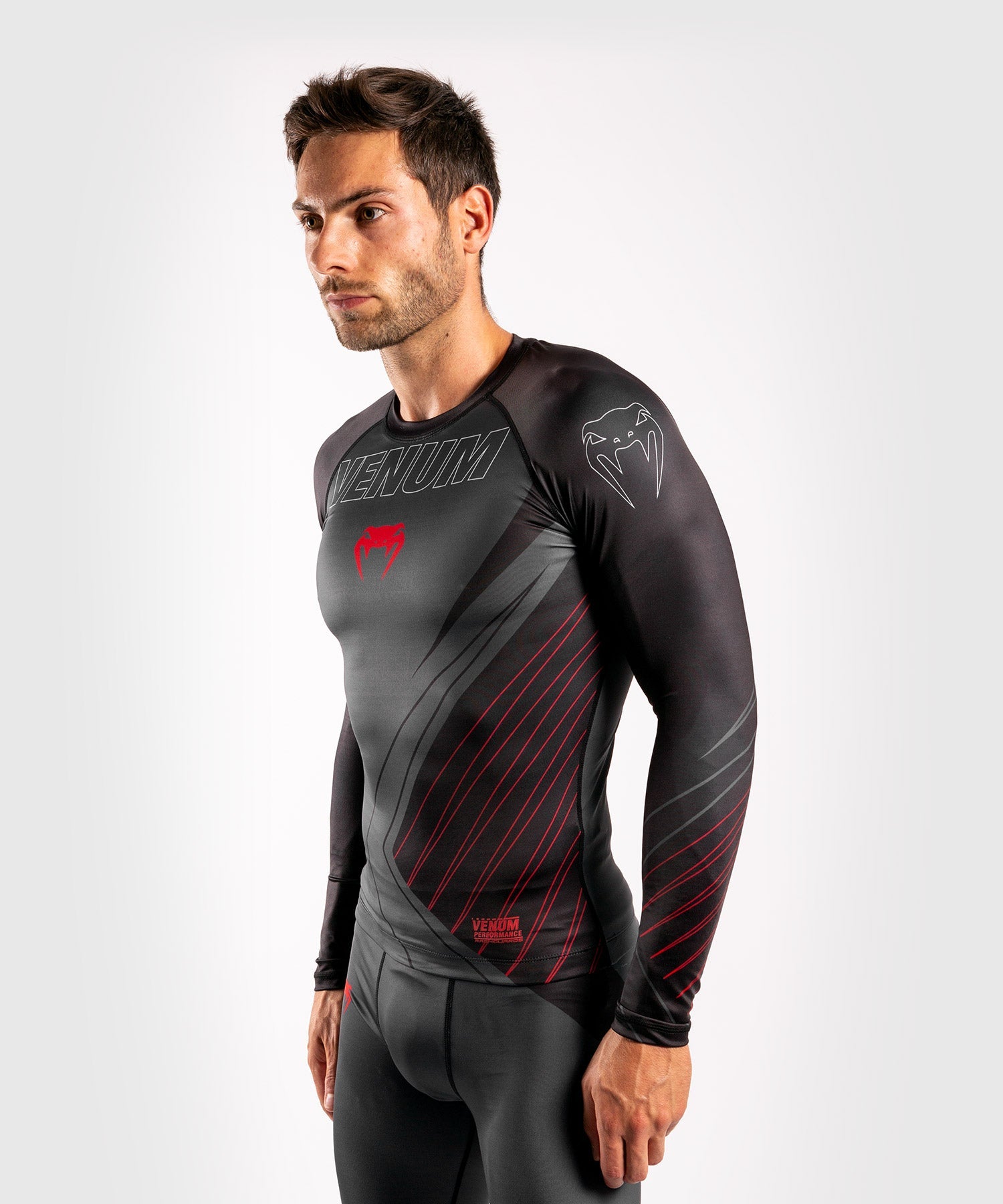 venum-contender-5-0-rashguard-langarm-schwarz-rot image 2